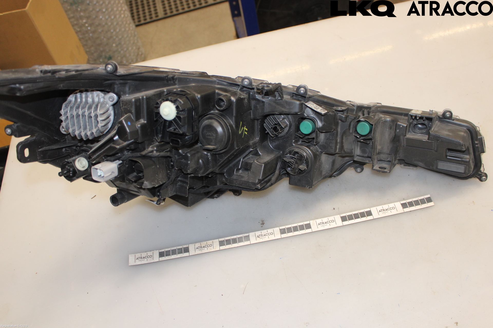 Toyota COROLLA 19- Frontlykt Venstre