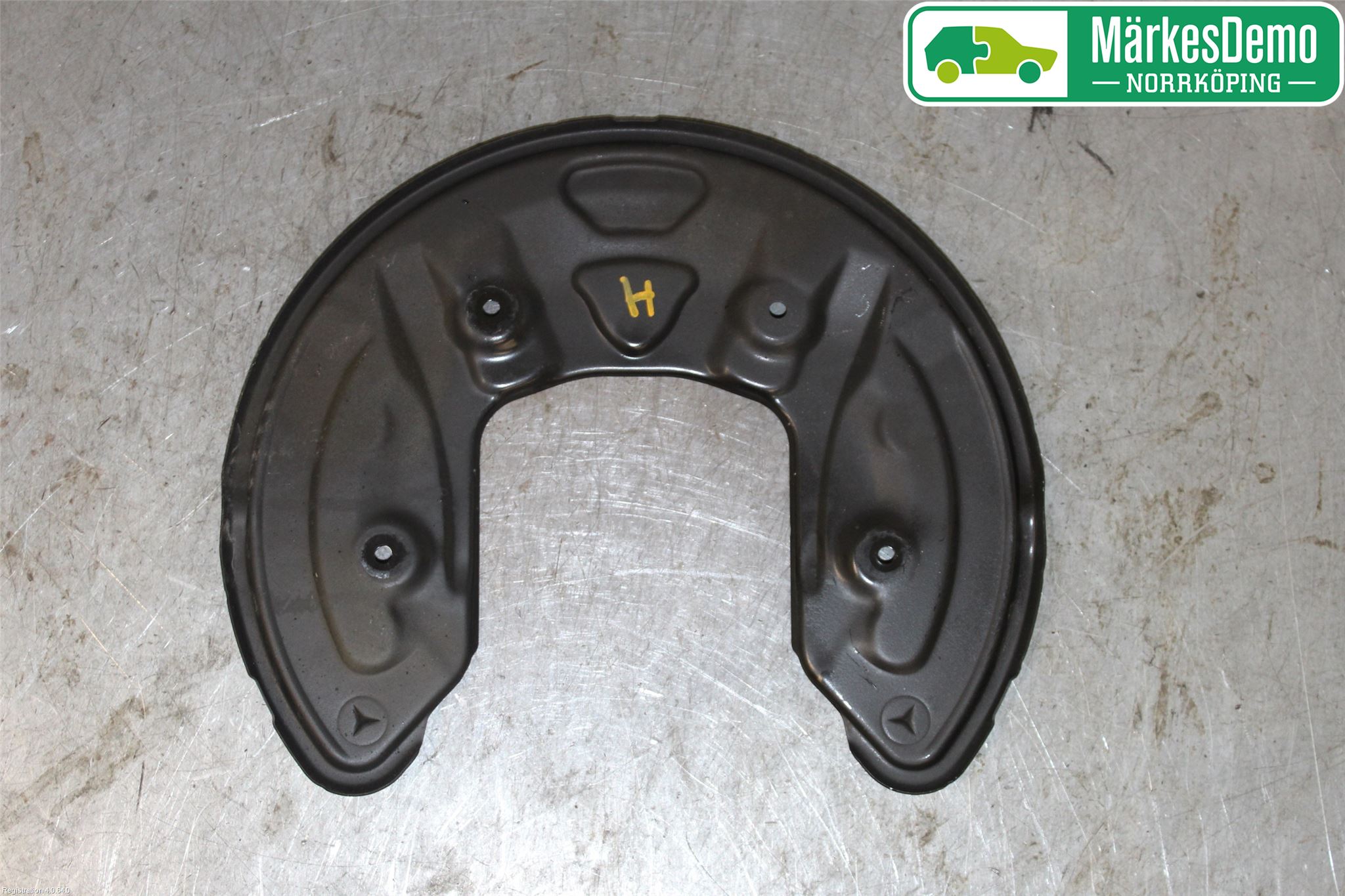 Mercedes-Benz MB C-KLASS (W205) 14-21 Bremseskjold Bak