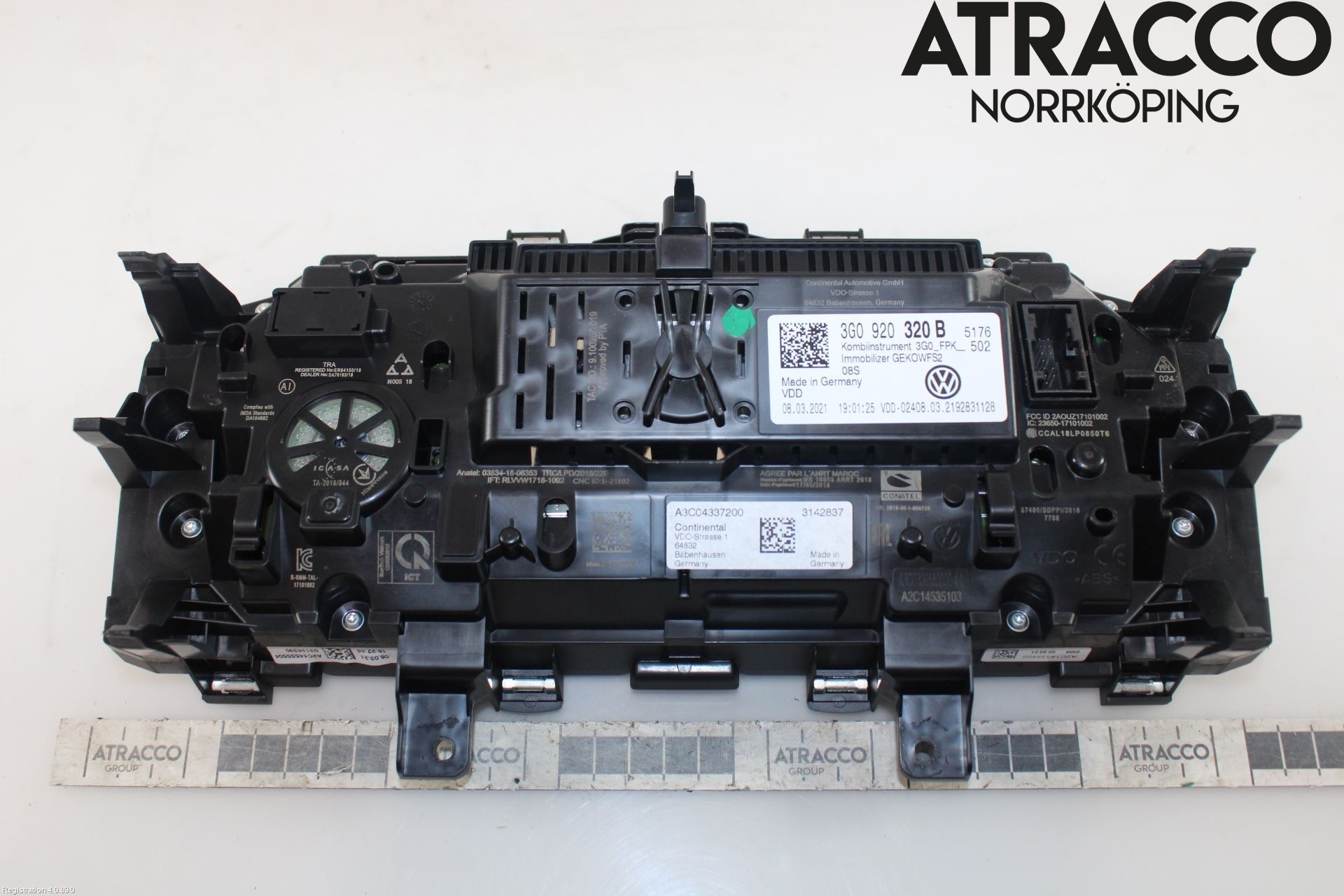 Volkswagen VW TIGUAN 16-24 Instr Kombinert