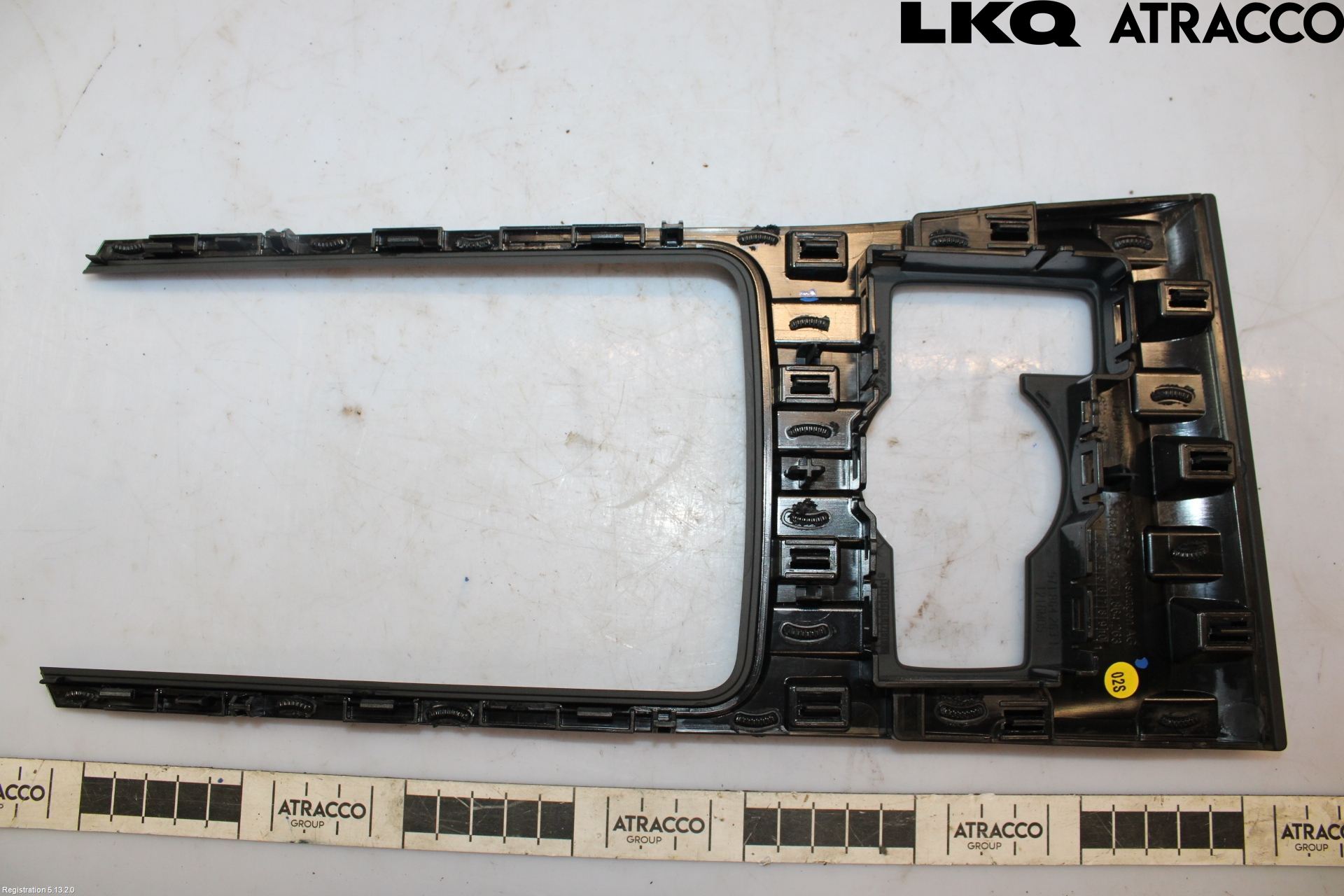 Volkswagen VW TIGUAN 24- Innr Konsoll-Lomme
