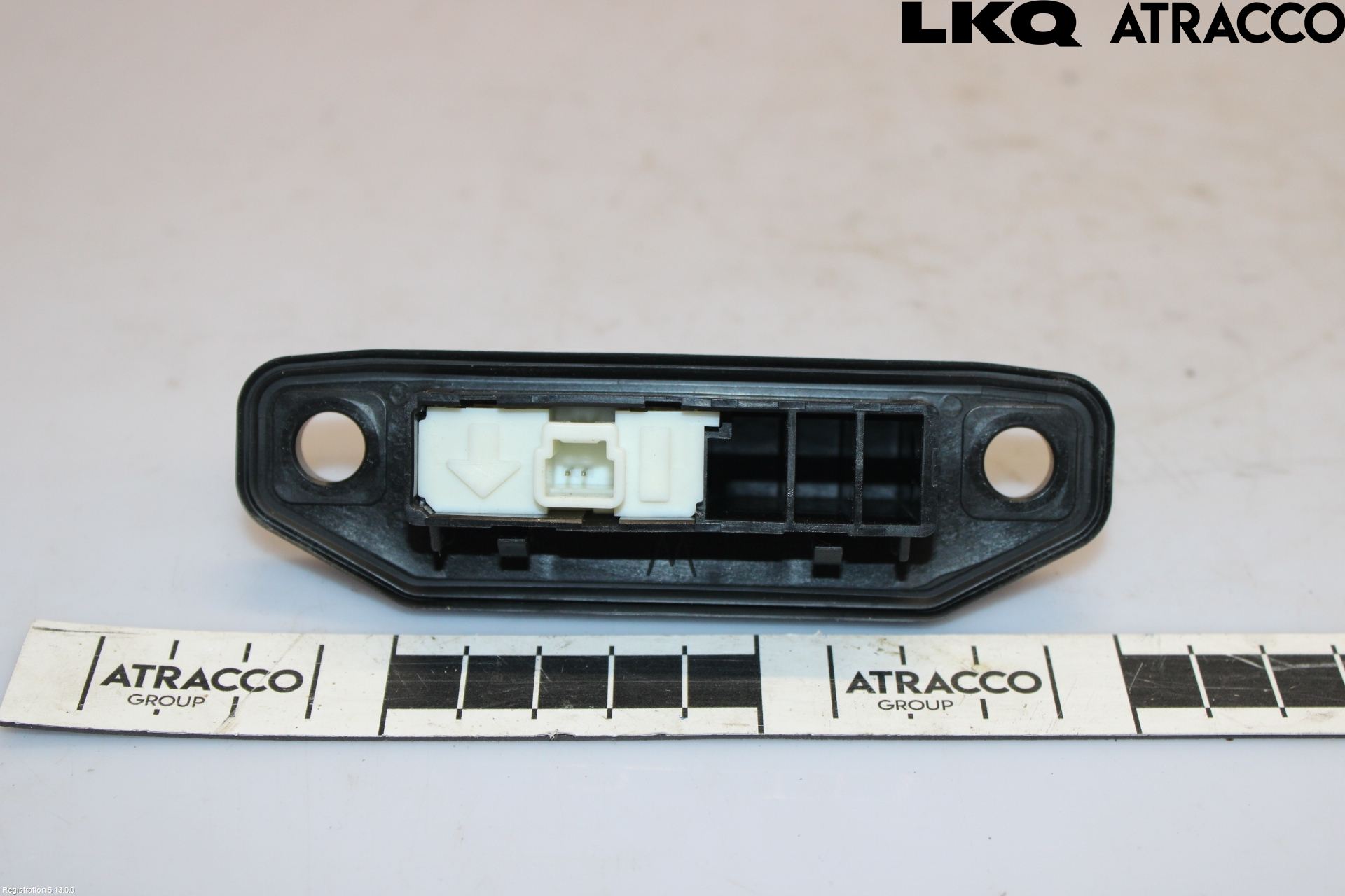 Toyota AURIS 13-19 Bakluke Handtak Ytre