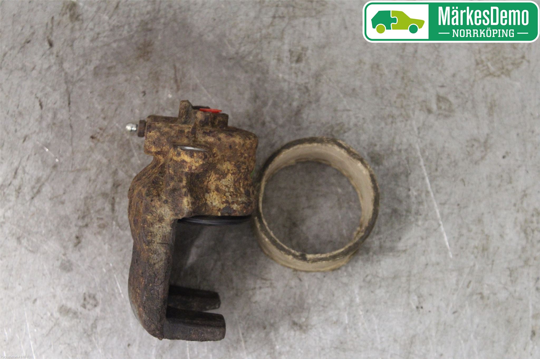 Mazda 2 (DE) 08-15 Bremsecaliper Foran Høyre