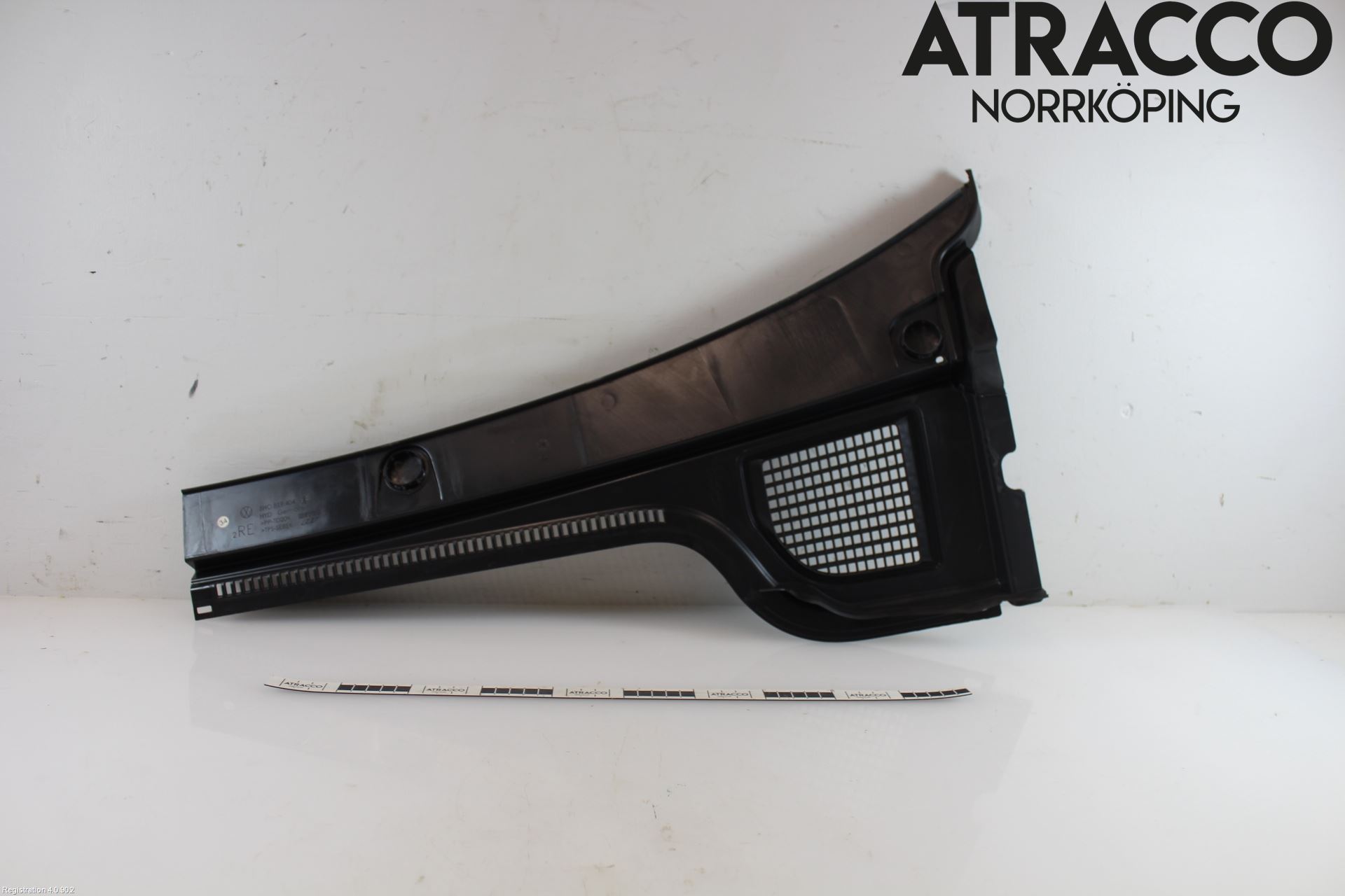 Volkswagen VW GOLF / E-GOLF VIII 20- Visker Deksel-Grill-Under Frr