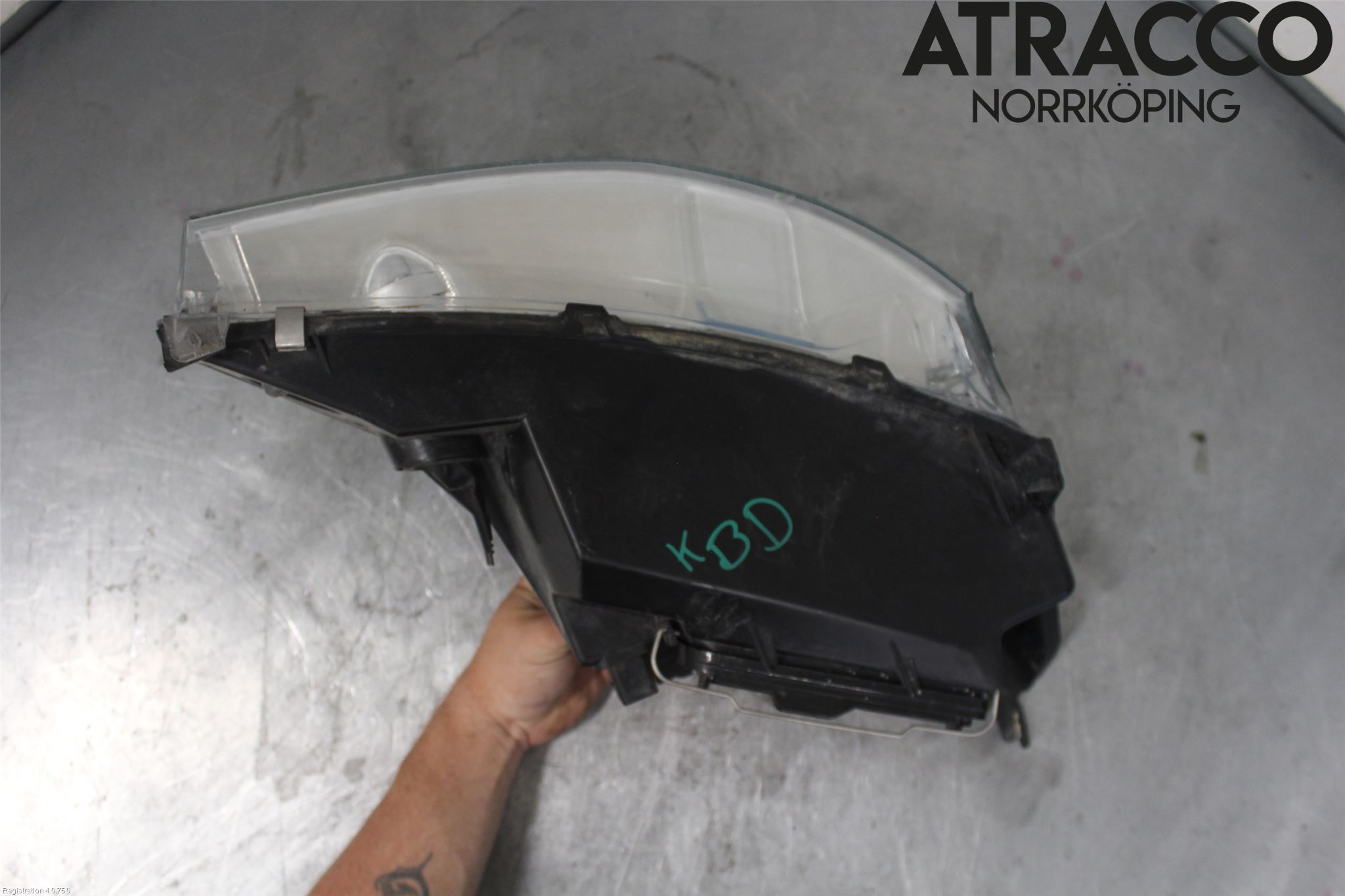 Ford FOCUS     99-04 Frontlykt Venstre