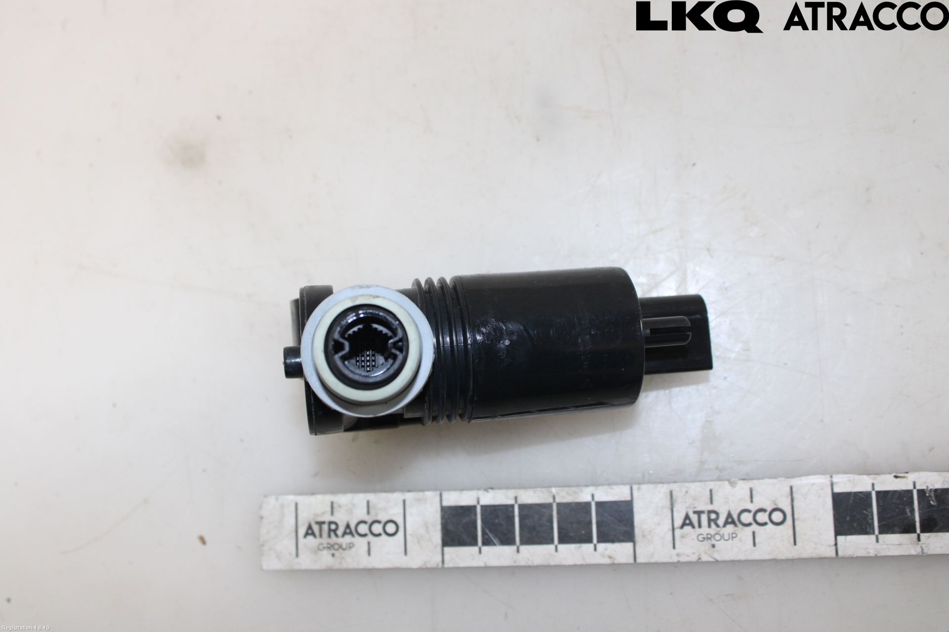 Volvo V90 17->> Spylerpumpe Frontrute