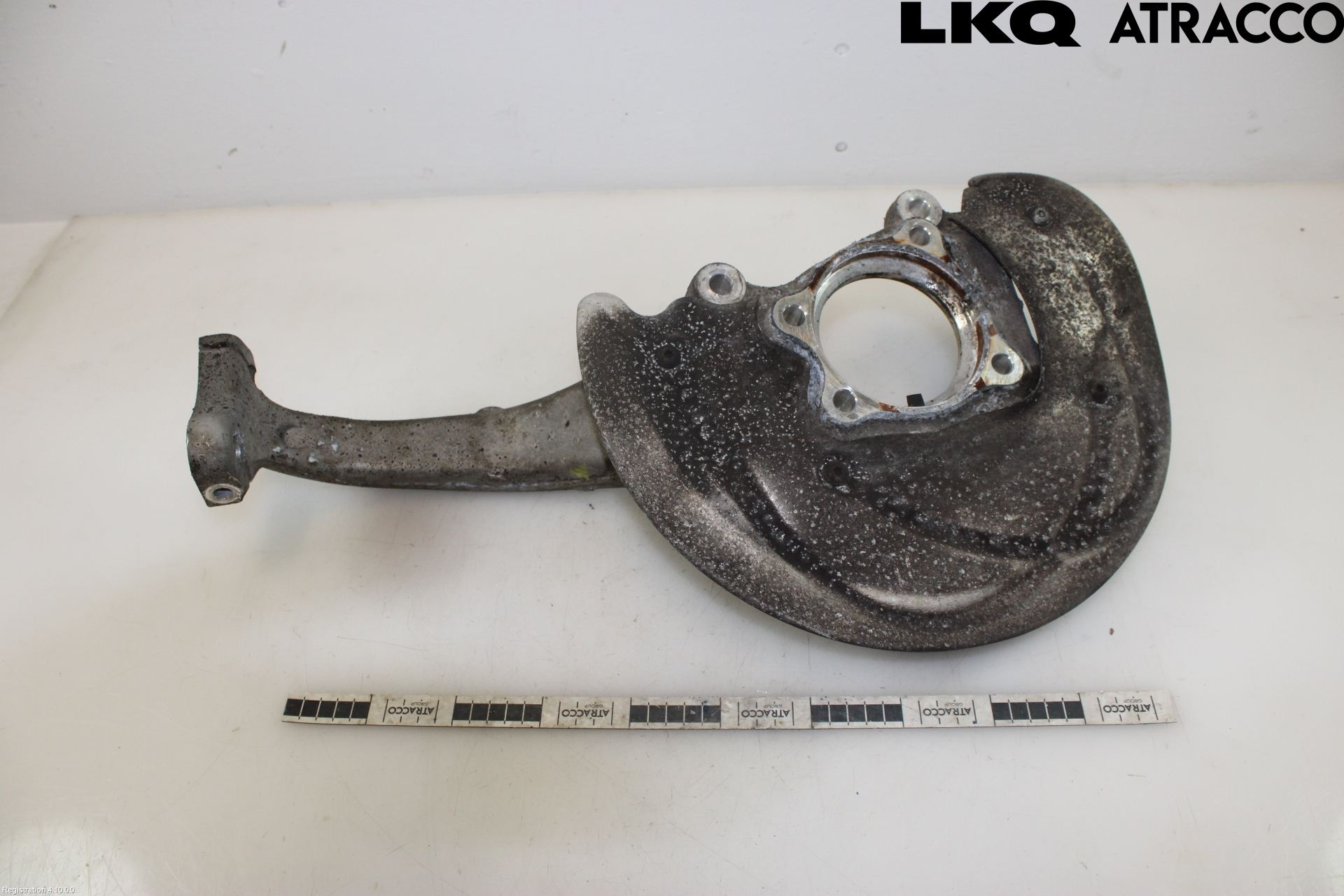 Audi A6 F2/C8 19- Spindel Vf