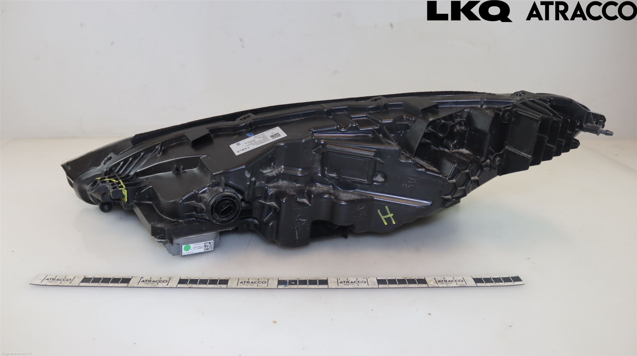 Tesla MODEL 3 17- Frontlykt Høyre