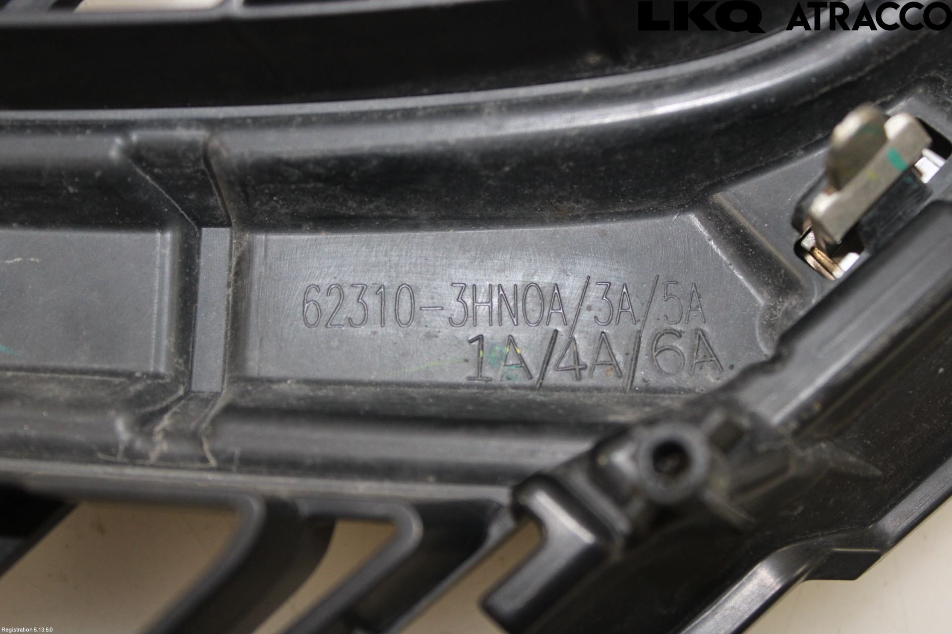 Nissan MICRA 11-16 Grill Komplett