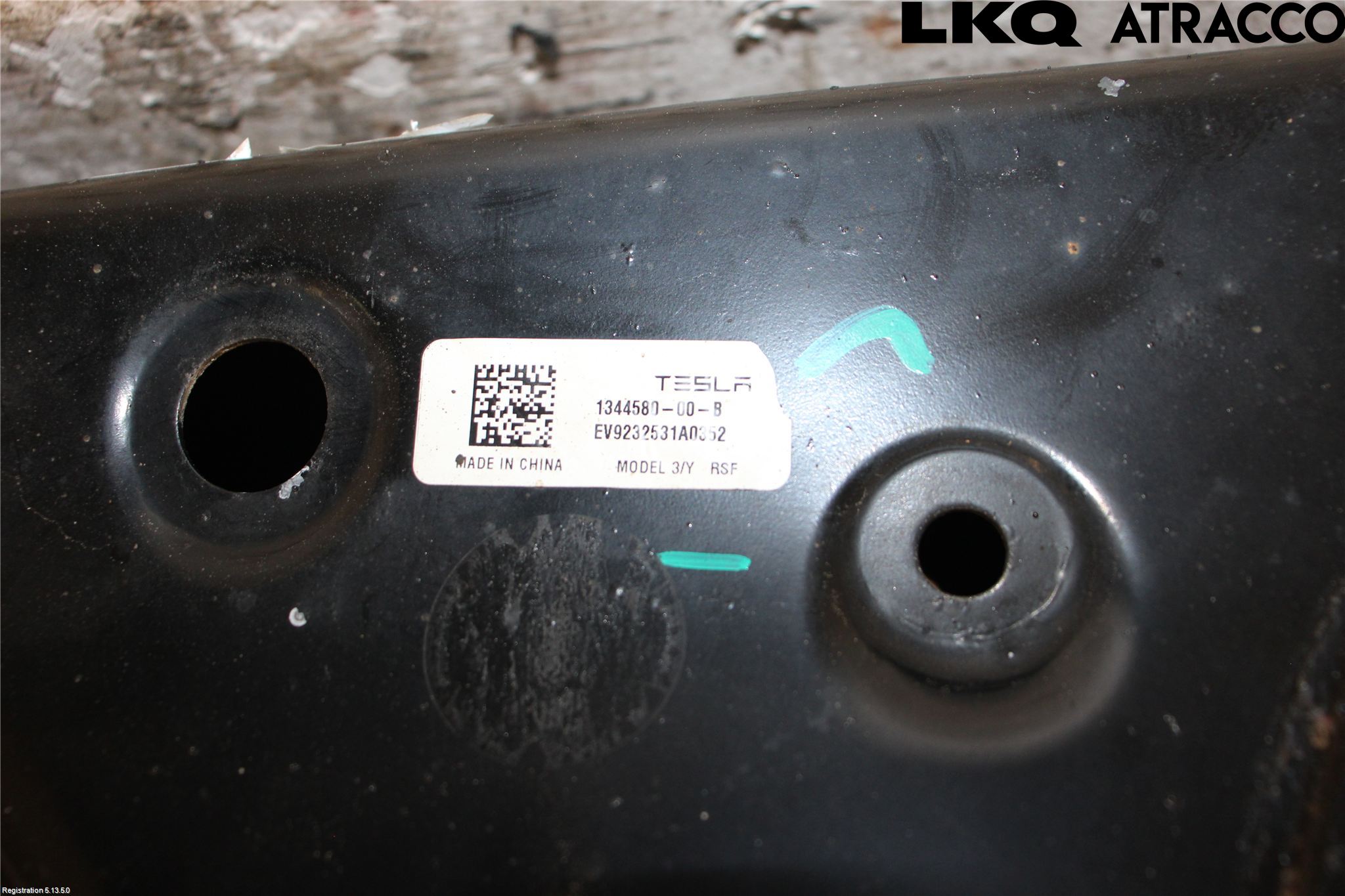 Tesla MODEL 3 17- Bakaksel Feste Travers-Ramme