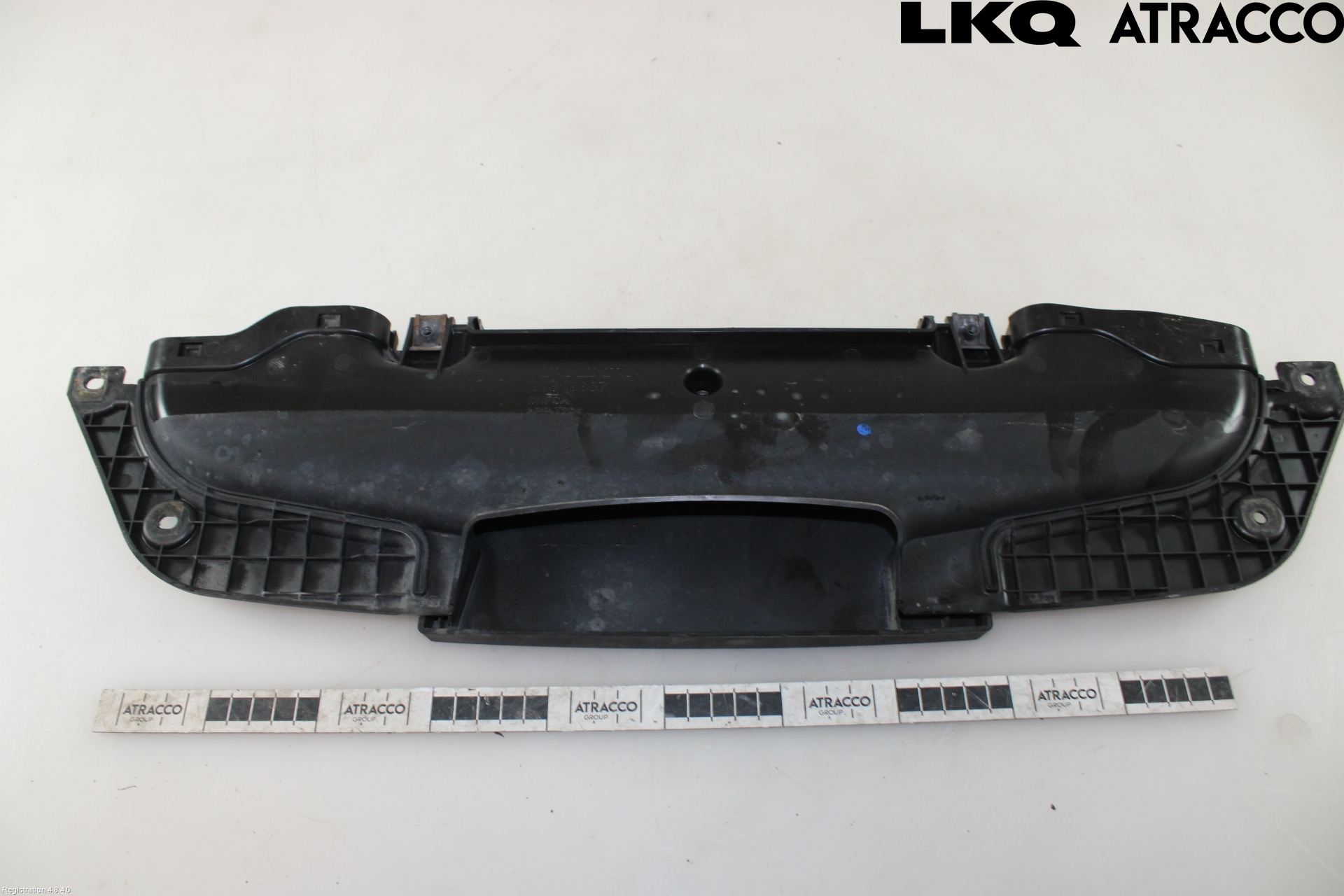 Volvo V40 12-19 Luftstyring Front