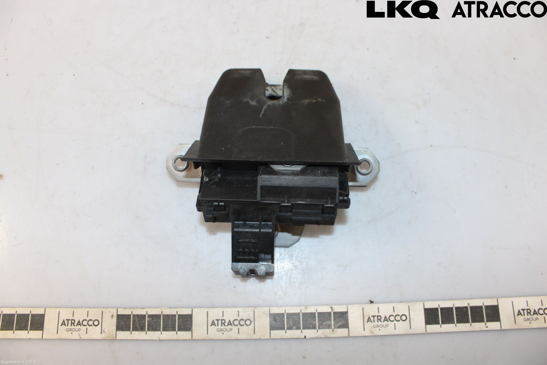 Volvo V50 08-12 Bakluke-Lokk Låsekasse