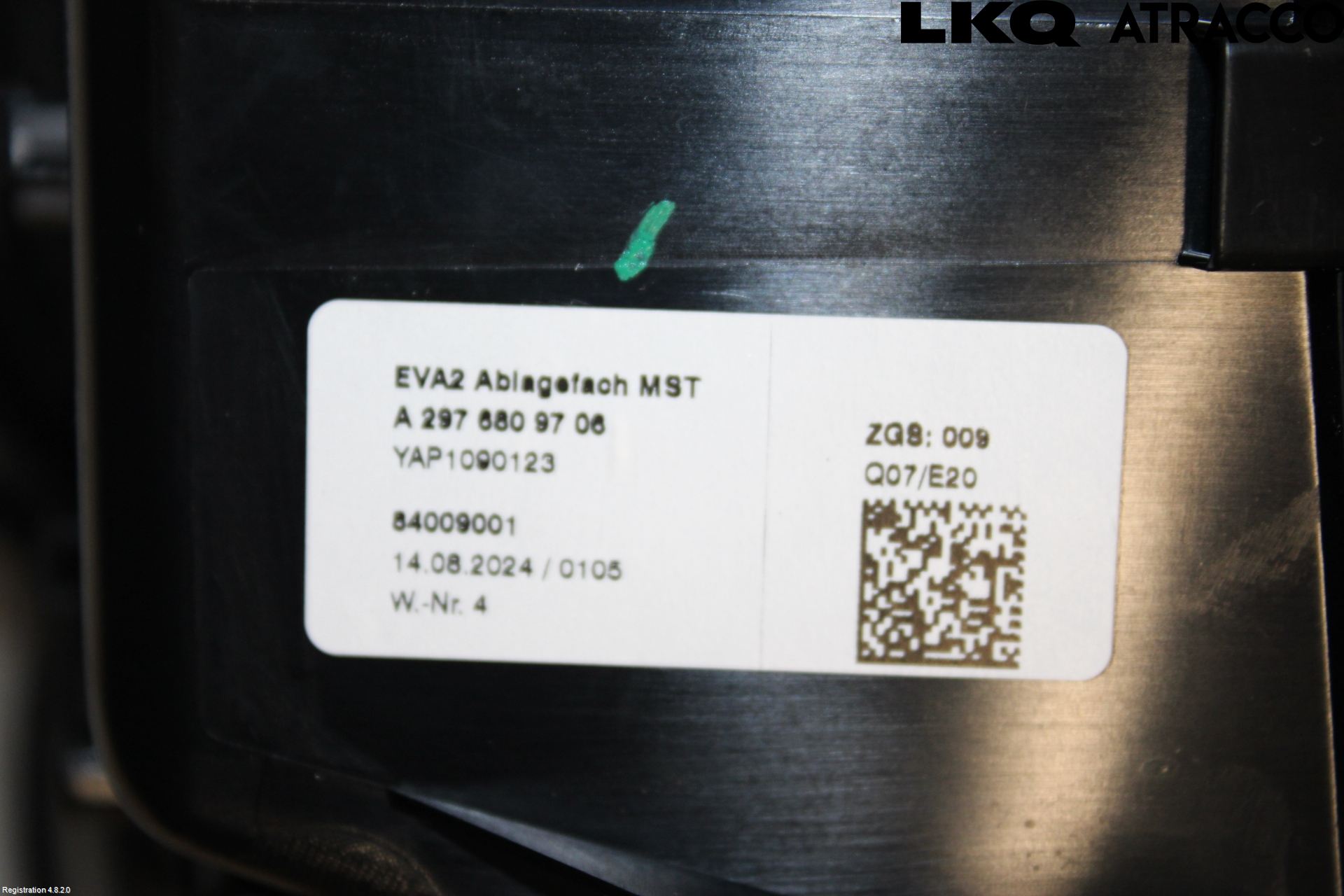 Mercedes-Benz MB EQE (V295) 22- Instrumentkonsoll Midt