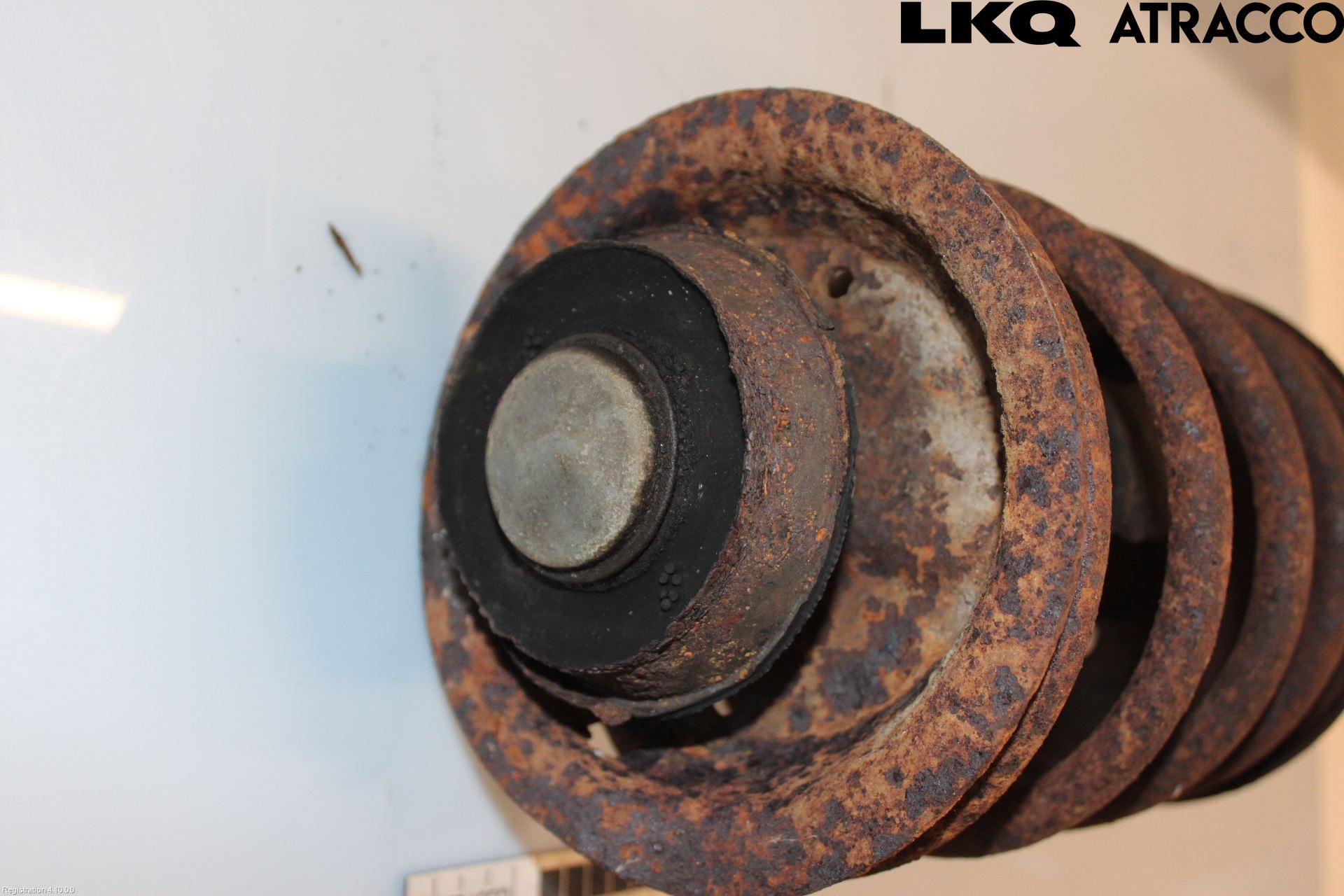 Volkswagen VW K70 Fjærbein Foran Venstre