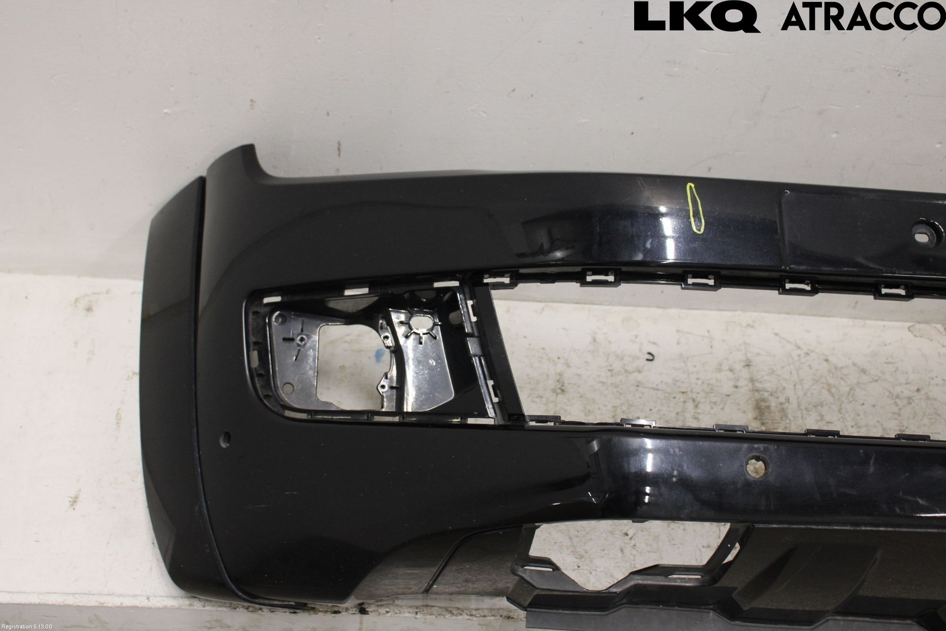 Volkswagen VW AMAROK 2H 10-22 Støtfanger Foran Plastdeksel
