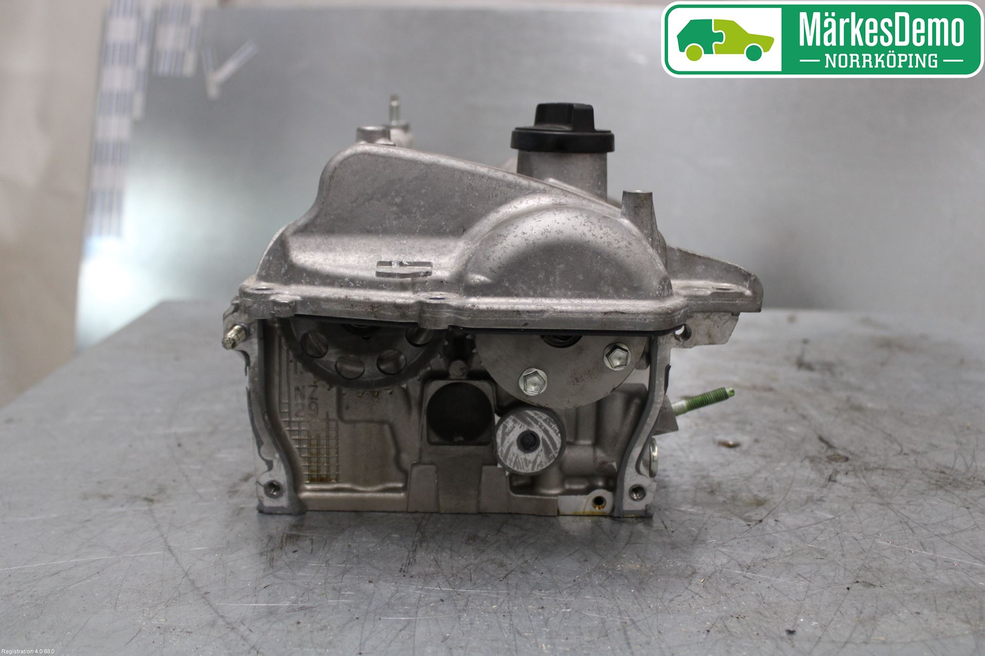 Toyota YARIS XP130 15-20 Topplokk Bensin