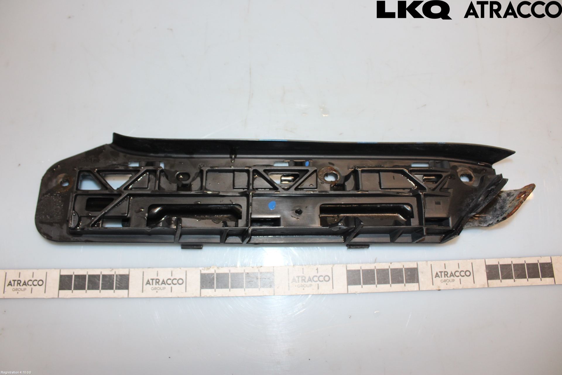Volkswagen VW CADDY      04-10 Støtfangerfeste Foran Venstre