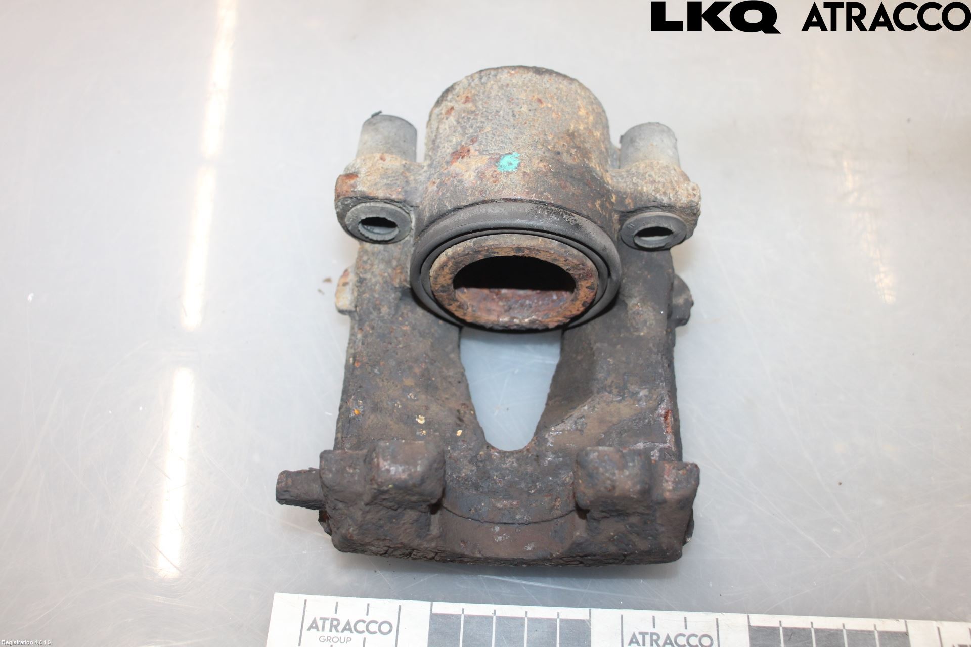 Volkswagen VW CADDY      04-10 Bremsecaliper Foran Høyre