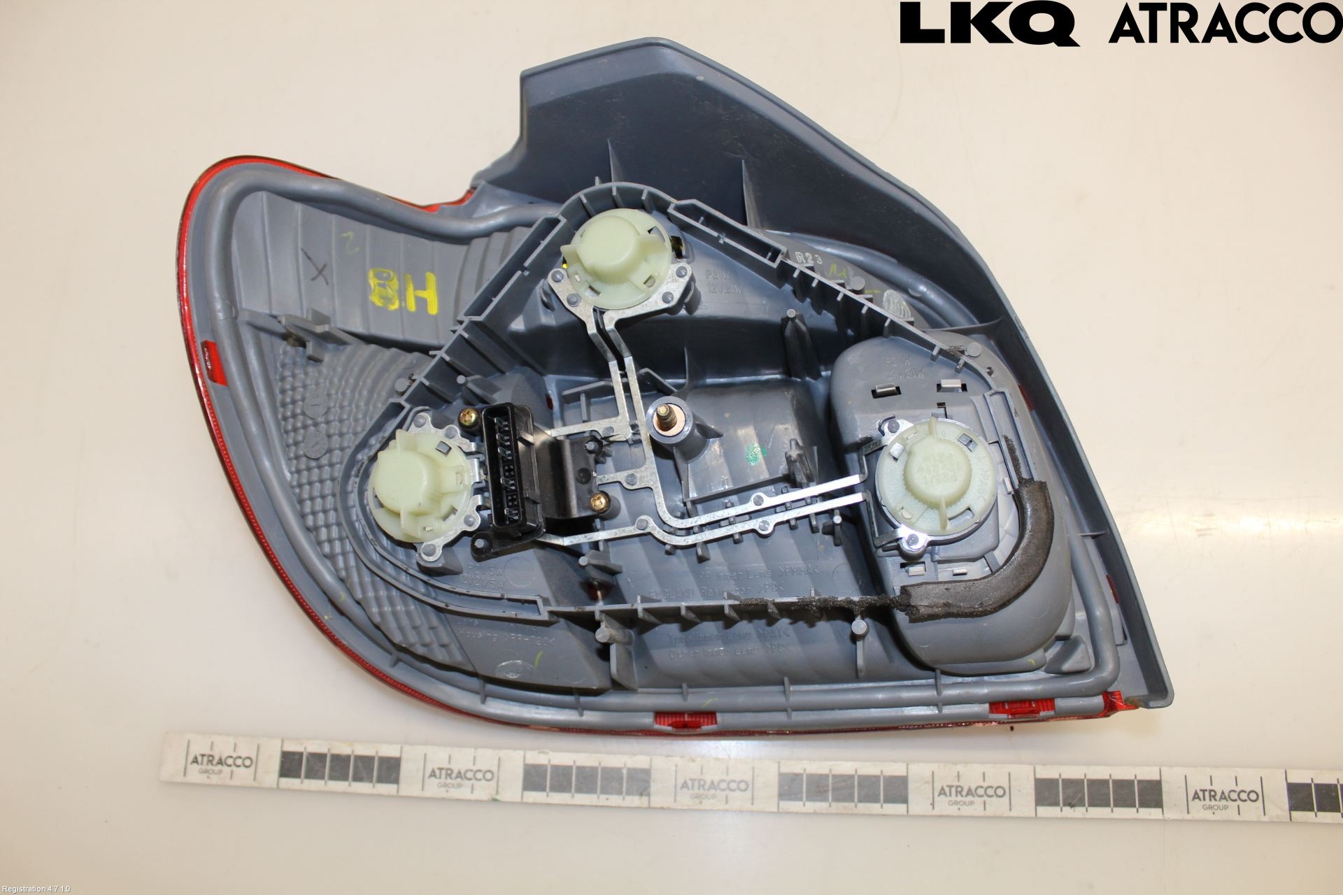 Toyota YARIS P1 03-05 Baklykt Høyre