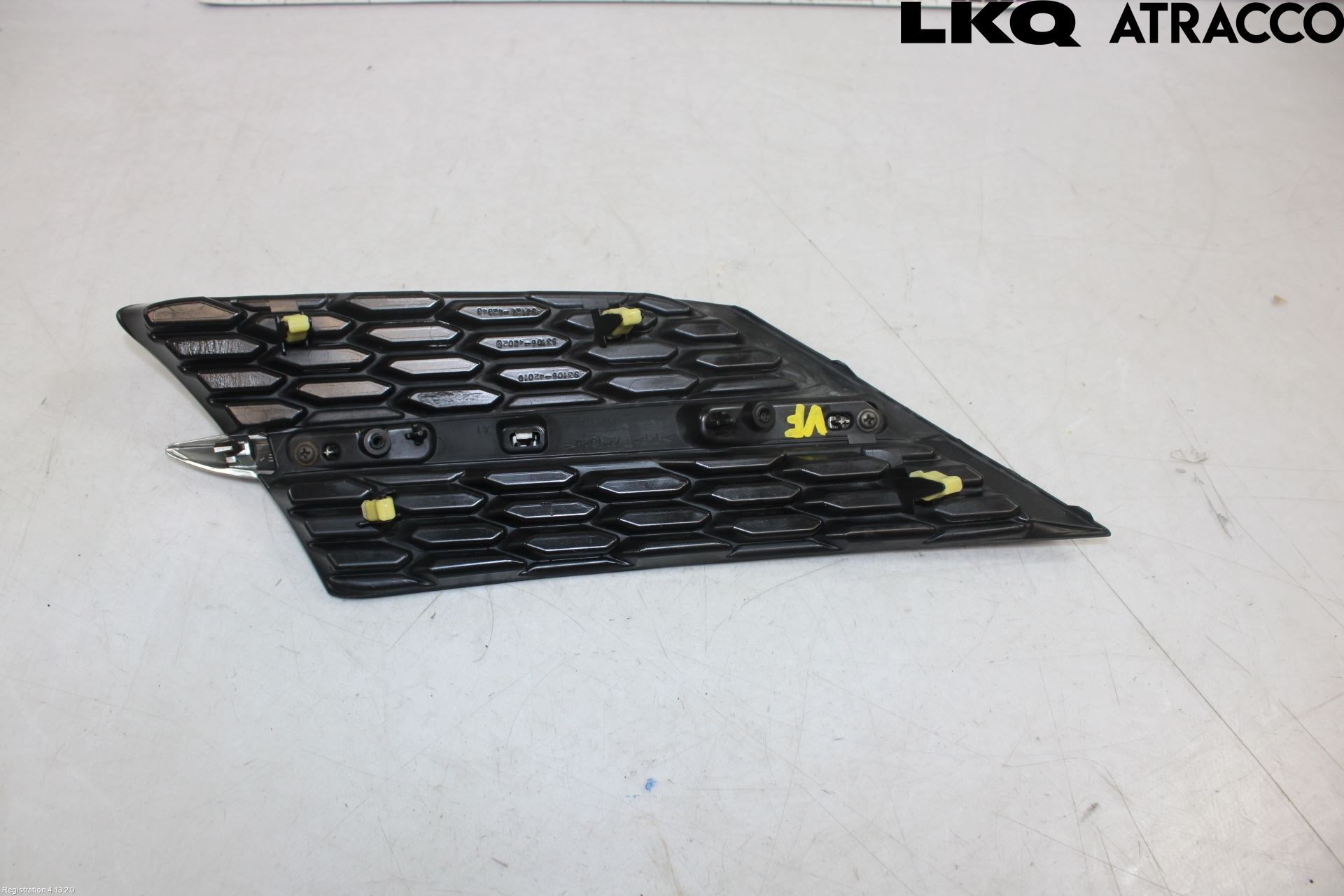 Toyota RAV4 13-18 Grilldel Venstre