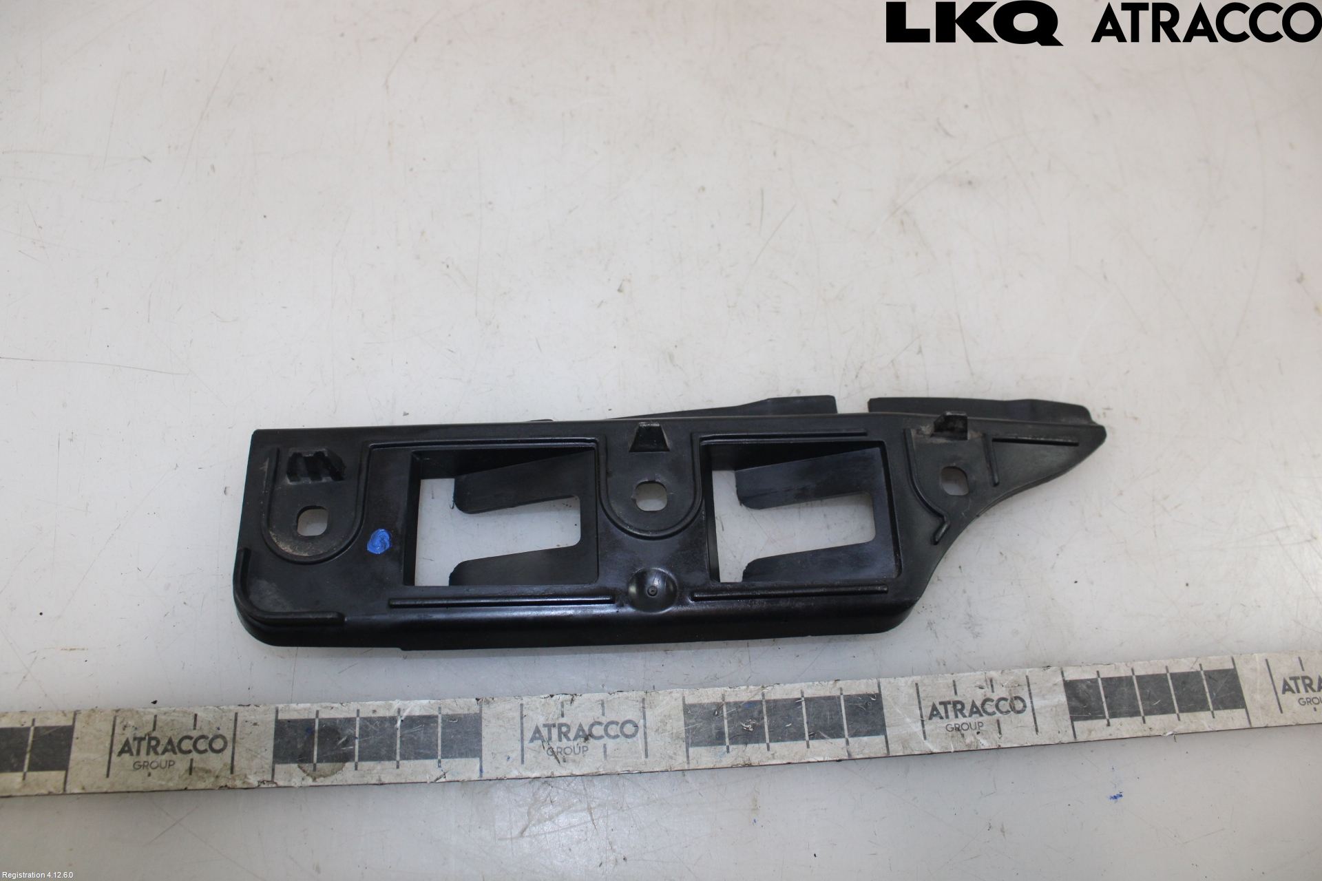 Volkswagen VW GOLF V 04-09 Støtfangerfeste Foran Høyre