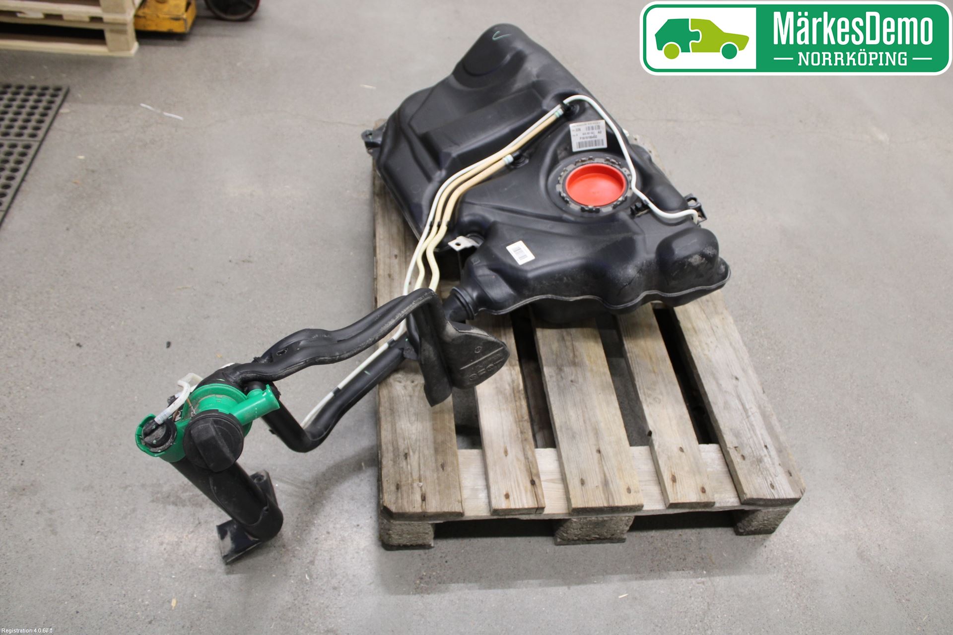 Audi A1/S1 11-18 Drivstofftank Innsprøytning