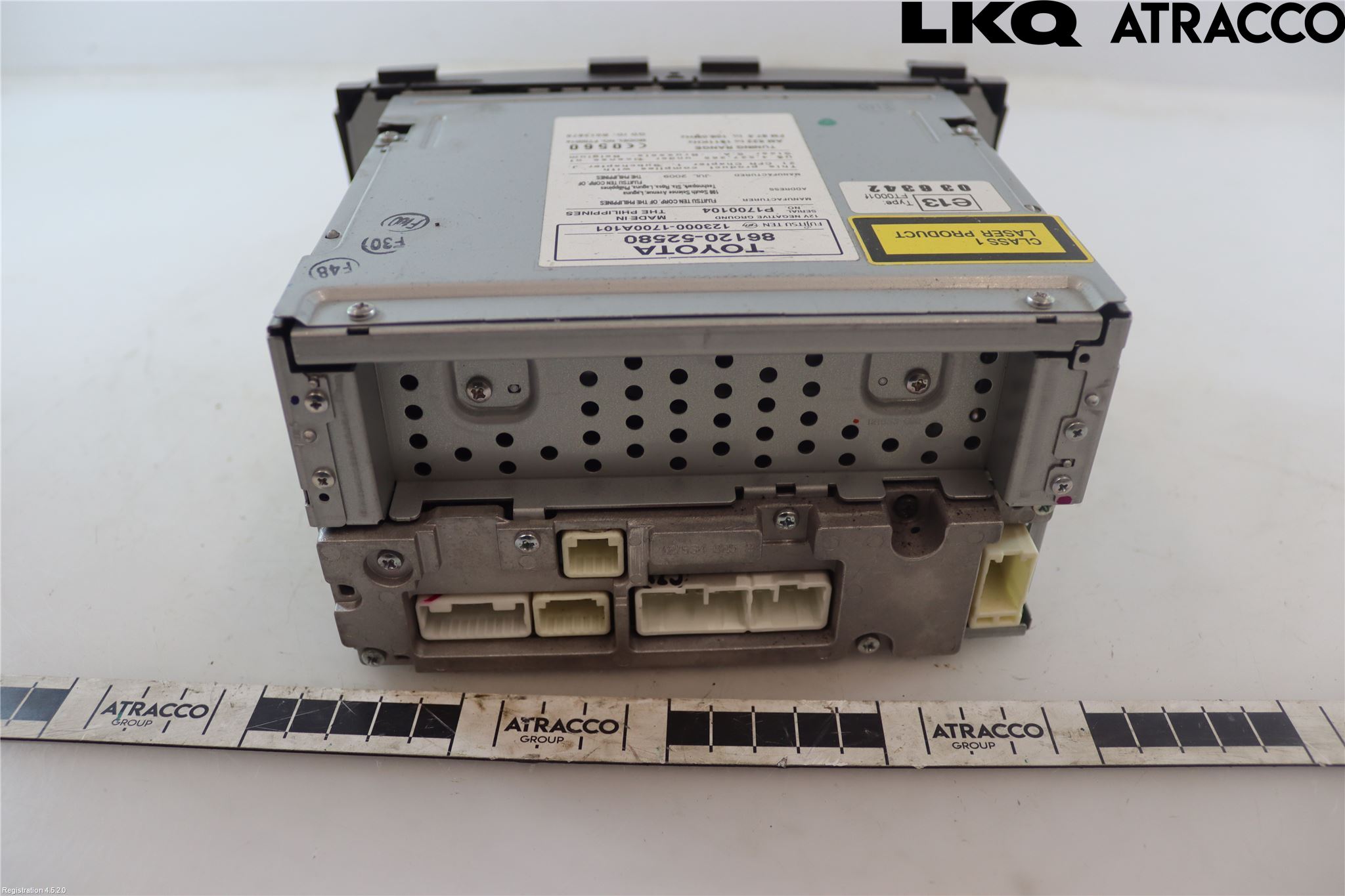 Toyota URBAN CRUISER Stereo Radio Med Cd