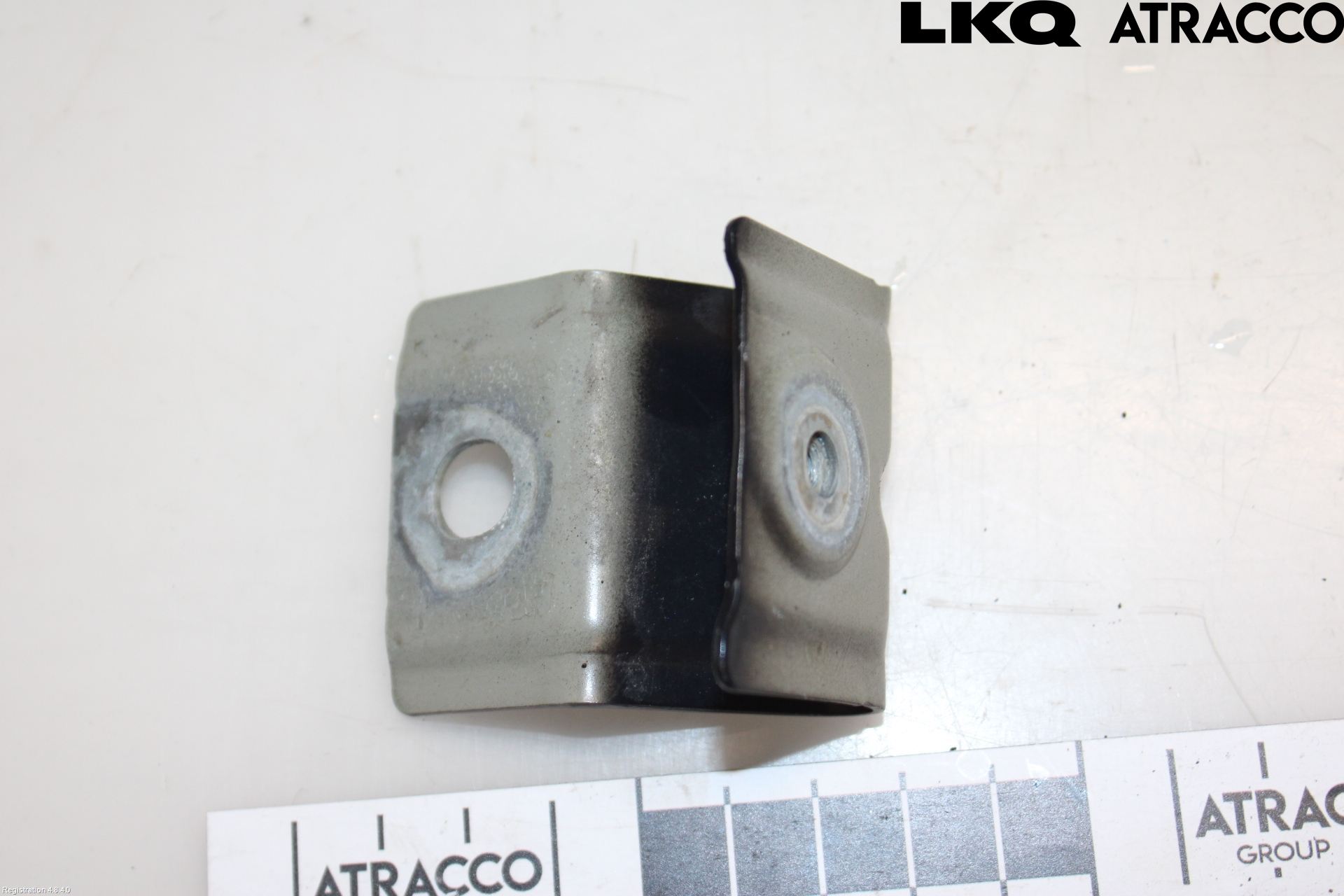 Volkswagen VW GOLF / E-GOLF VIII 20- Frontskjermfeste Venstre