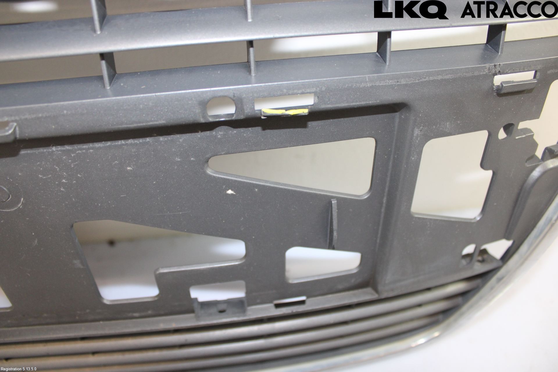 Audi A6/S6     05-11 Grill Komplett