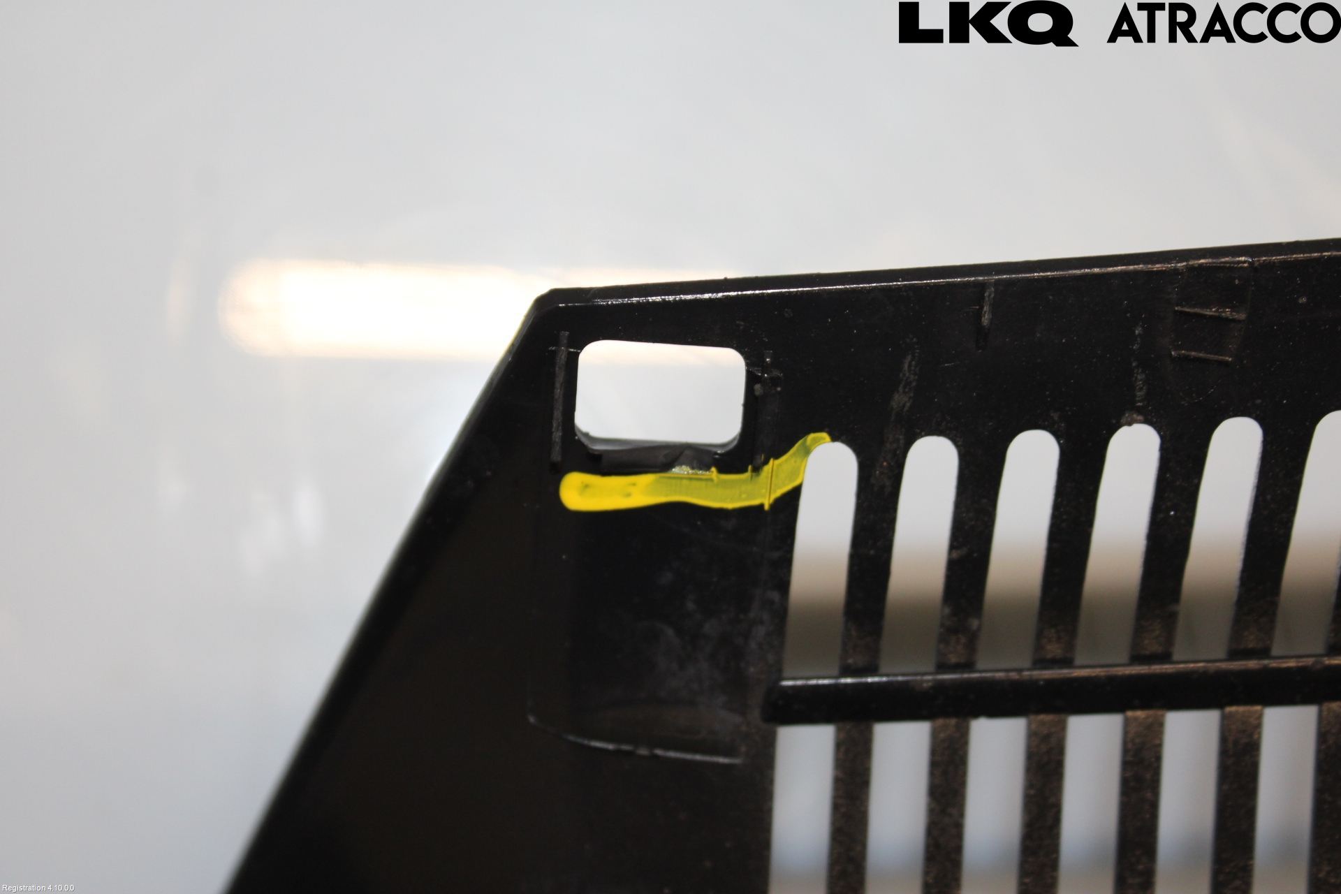 Volkswagen VW GOLF V 04-09 Grill Komplett