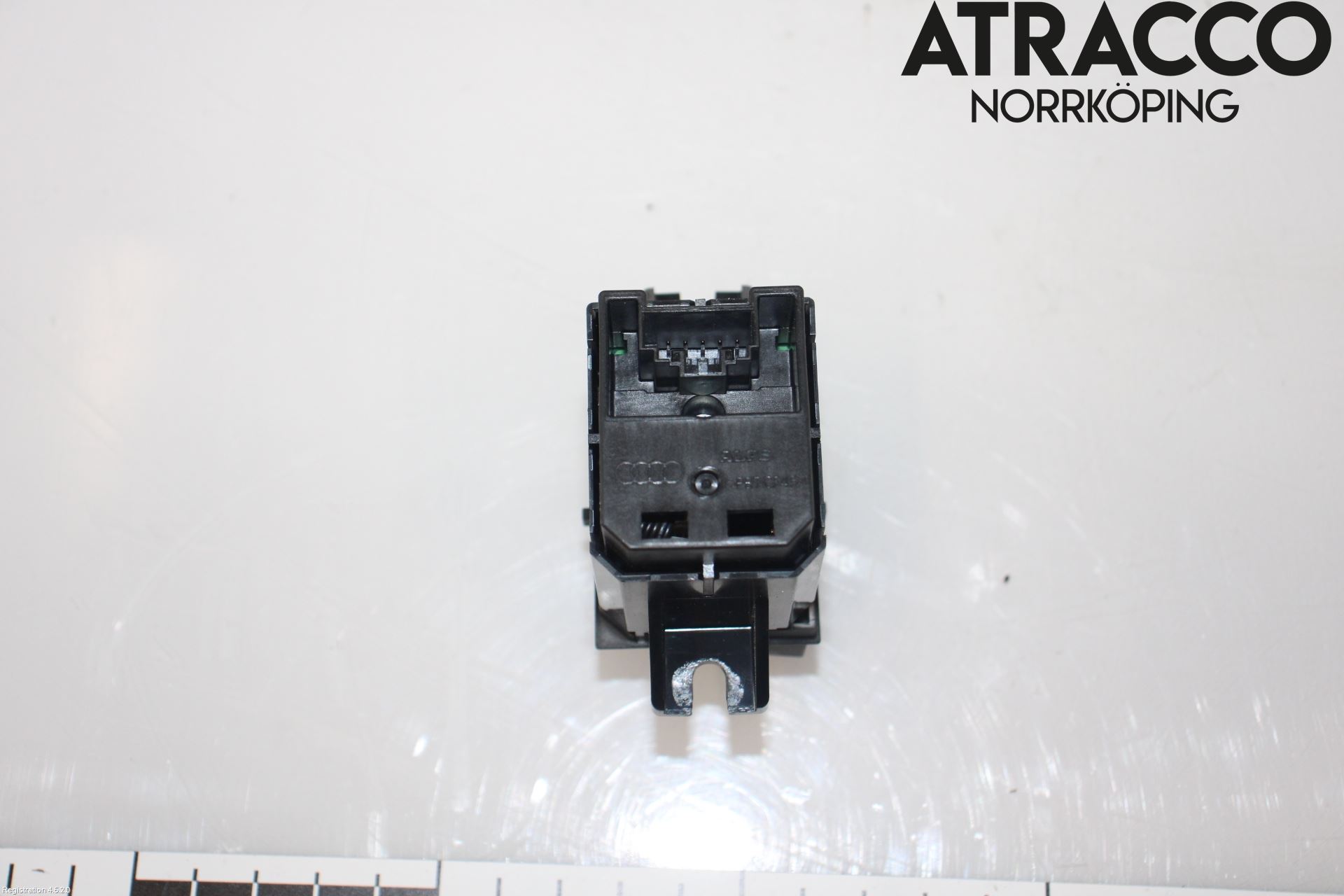 Audi Q5/SQ5 17- Bryter Fader Høytalere