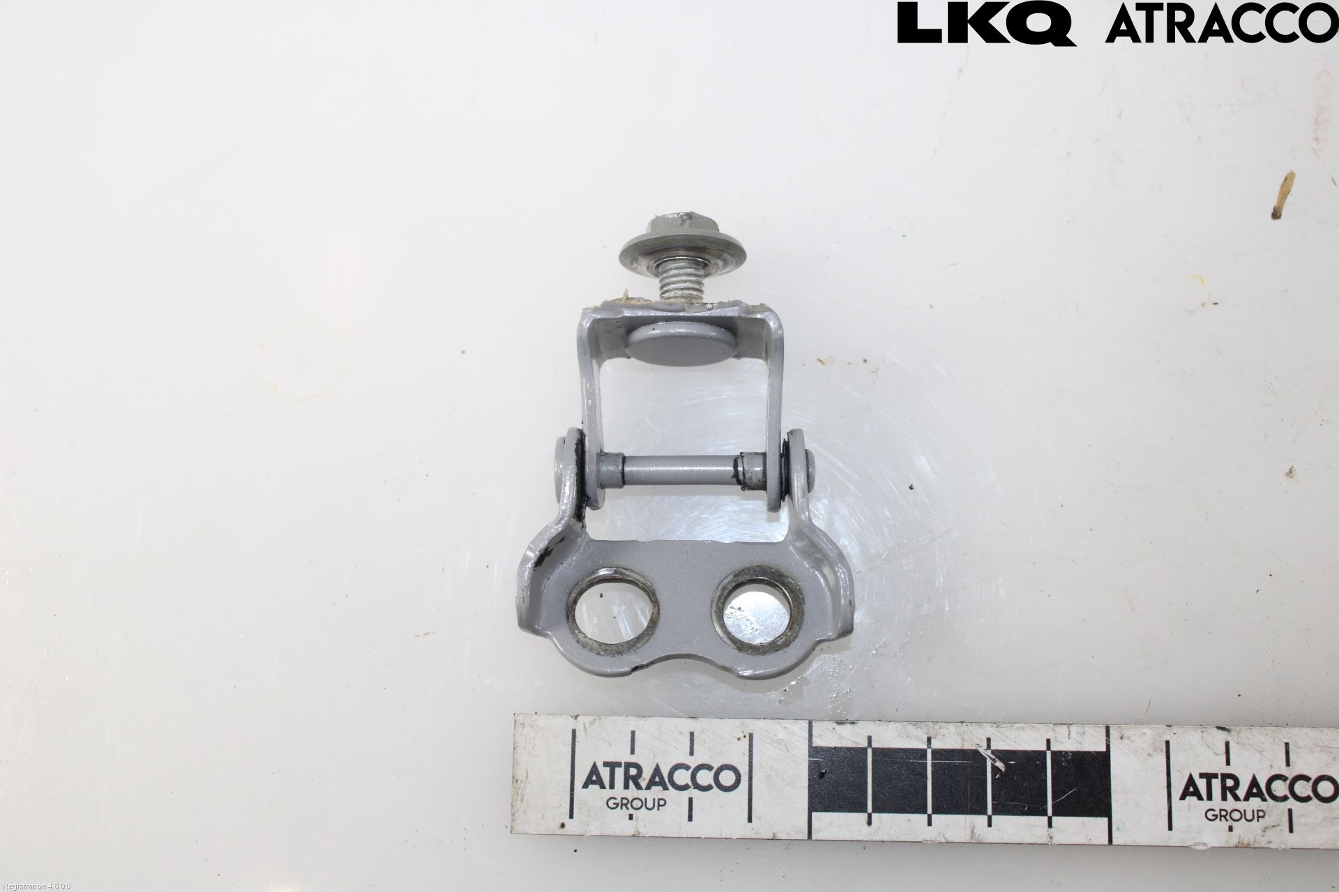 Toyota YARIS XP130 15-20 Bakluke Hengsel Venstre