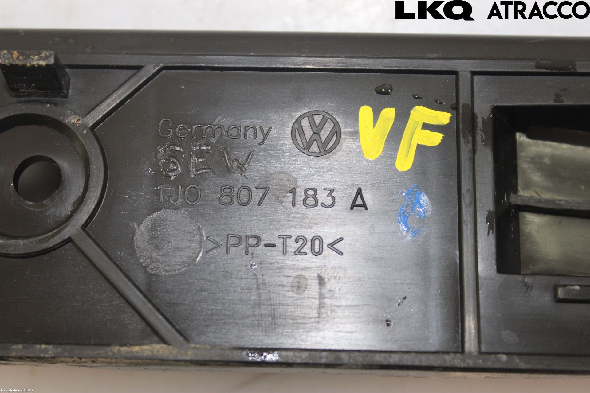 Volkswagen VW GOLF IV 98-06 Støtfangerfeste Foran Venstre