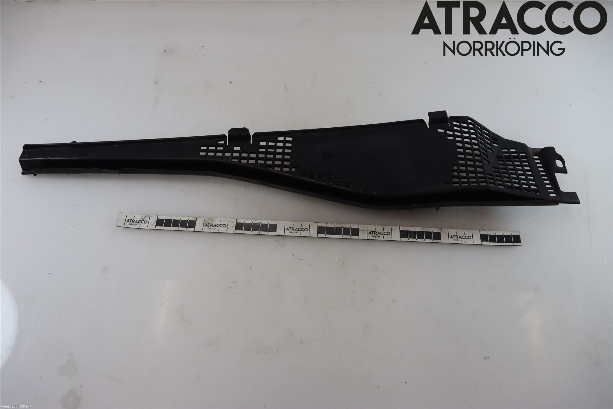 Dacia DUSTER 18-24 Visker Deksel-Grill-Under Frr