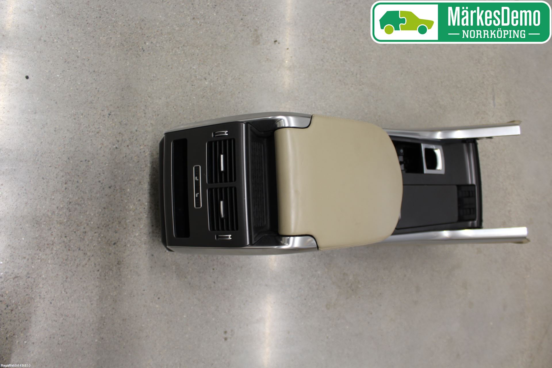 Landrover RANGE ROVER SPORT (L494) 14-22 Innr Konsoll-Lomme