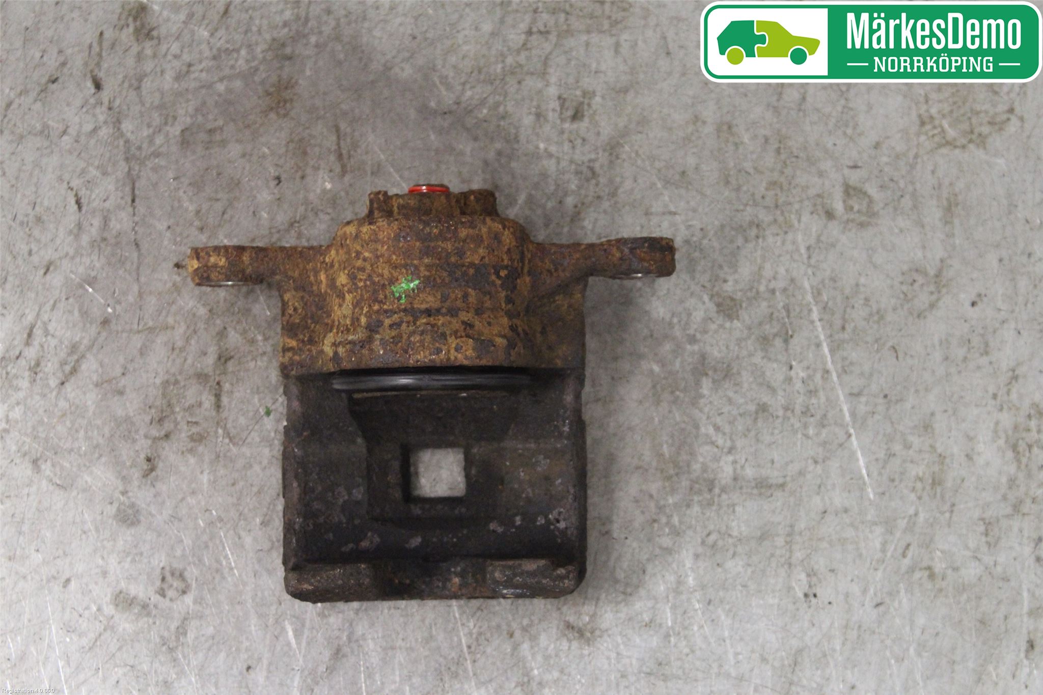 Mazda 2 (DE) 08-15 Bremsecaliper Foran Høyre