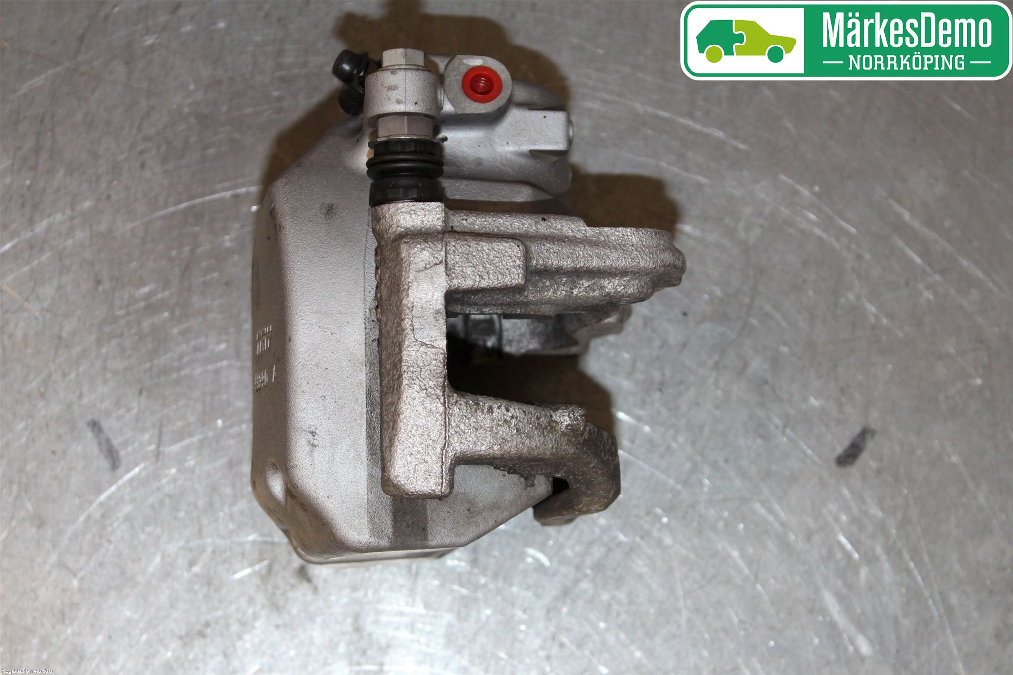 BMW 5 G30/G31/F90 17-23 Bremsecaliper Foran Høyre