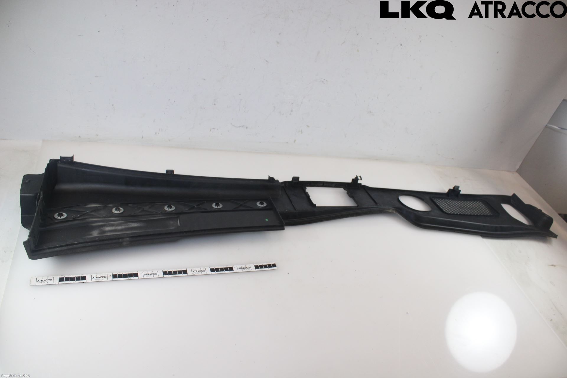 Audi Q5 09-16 Visker Deksel-Grill-Under Frr