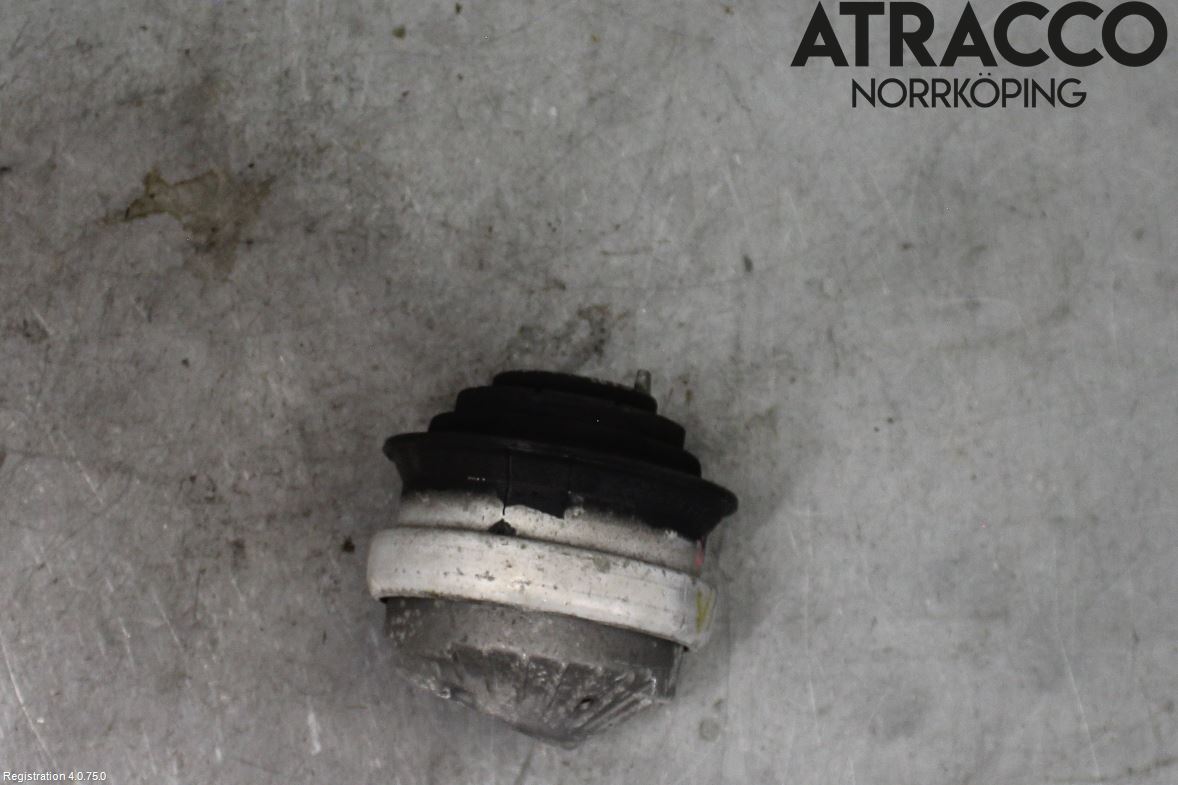 Mercedes-Benz MB SLK (R170) 96-04 Motor Feste Gummi
