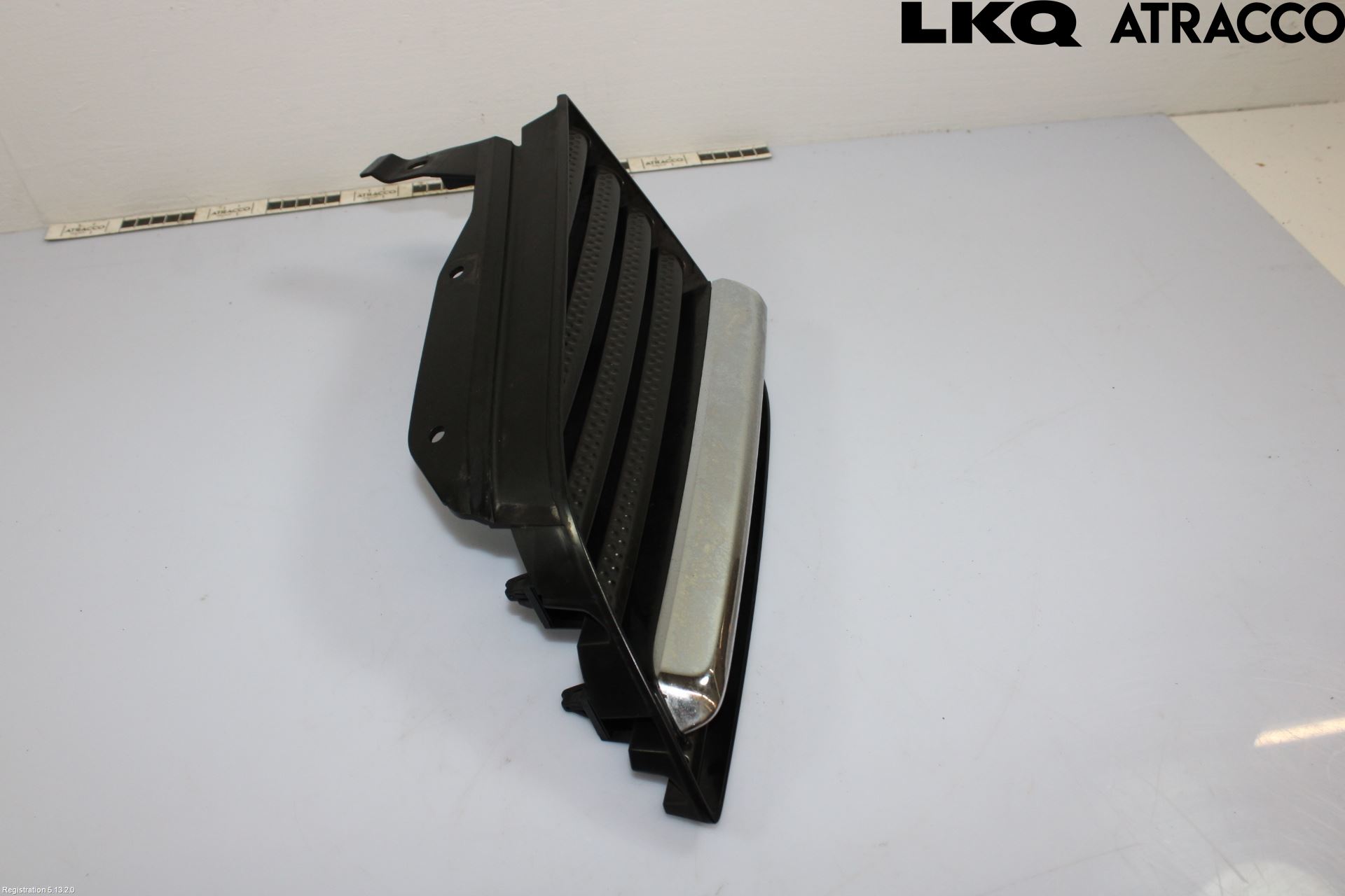 Nissan PRIMERA 02-07 Grilldel Venstre
