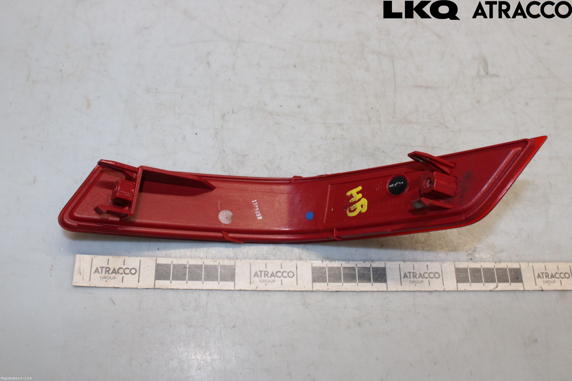 Nissan X-TRAIL 14-21 Refleks Bak