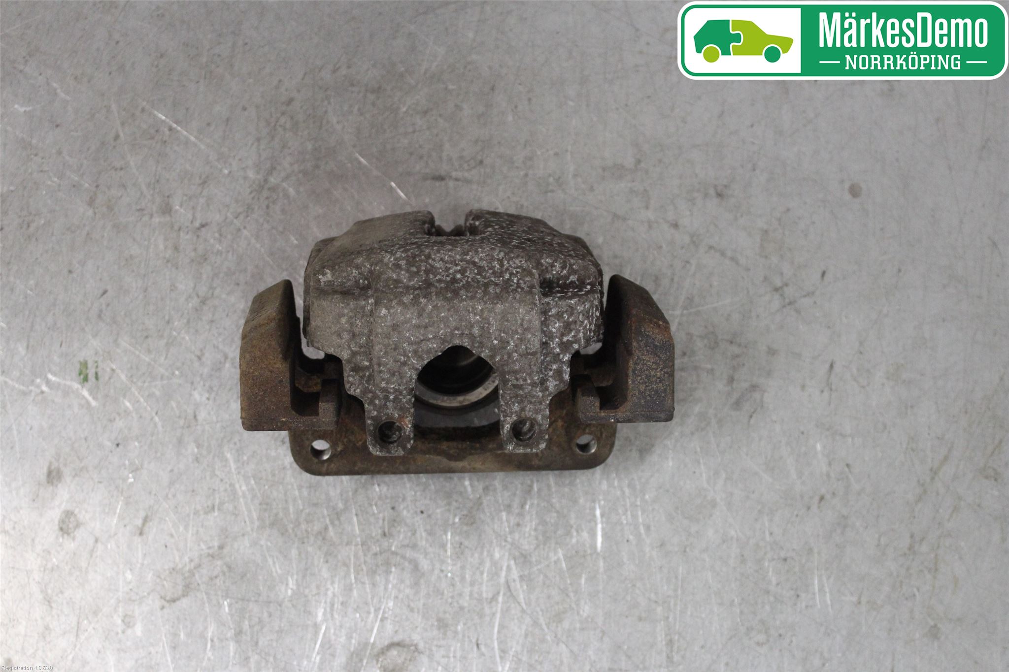 BMW 5 F10/F11/F18 09-17 Bremsecaliper Foran Høyre