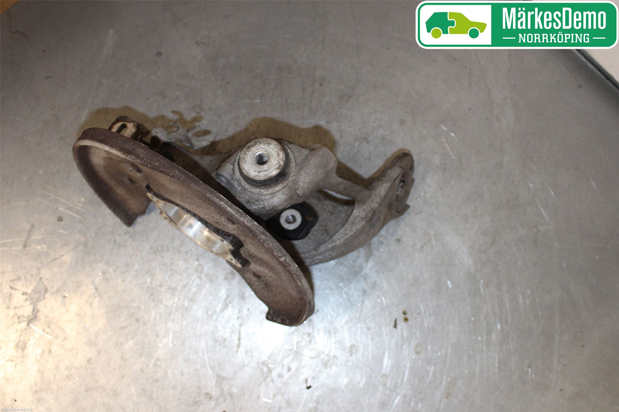 Audi Q5 09-16 Spindel Vb