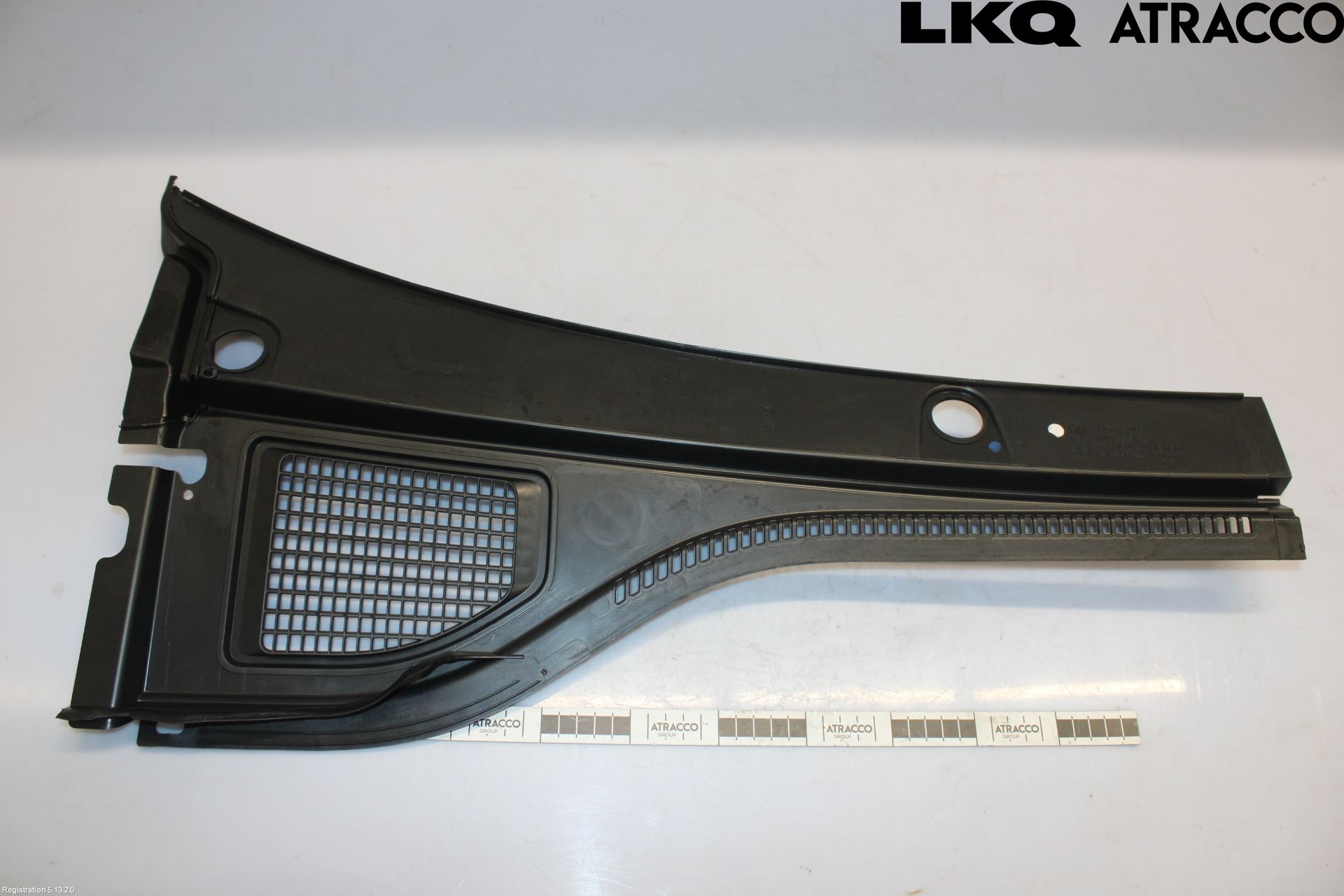 Volkswagen VW GOLF / E-GOLF VIII 20- Visker Deksel-Grill-Under Frr