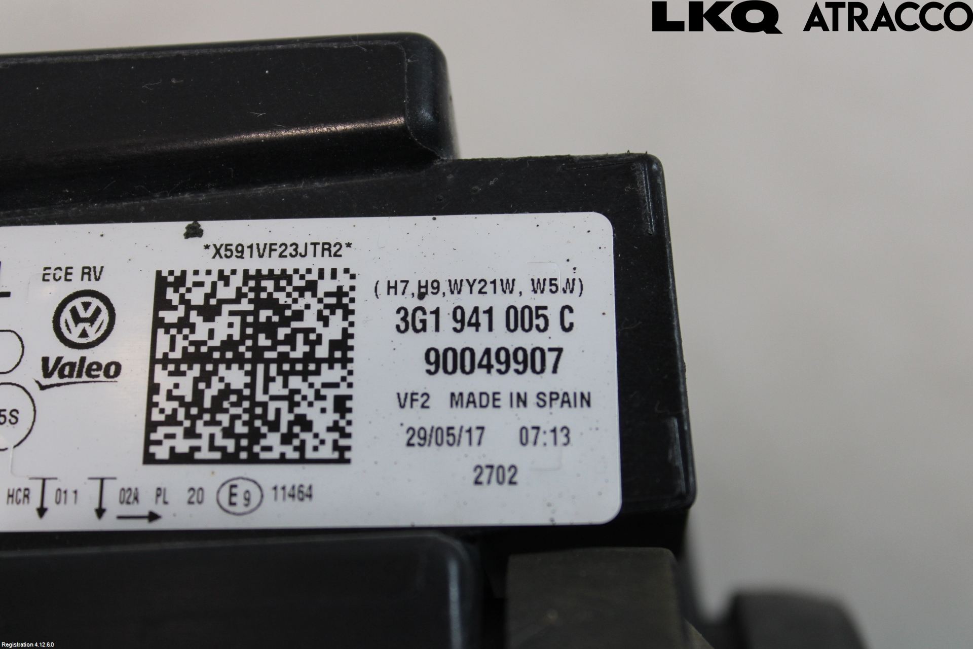 Volkswagen VW PASSAT 15-19 Frontlykt Venstre