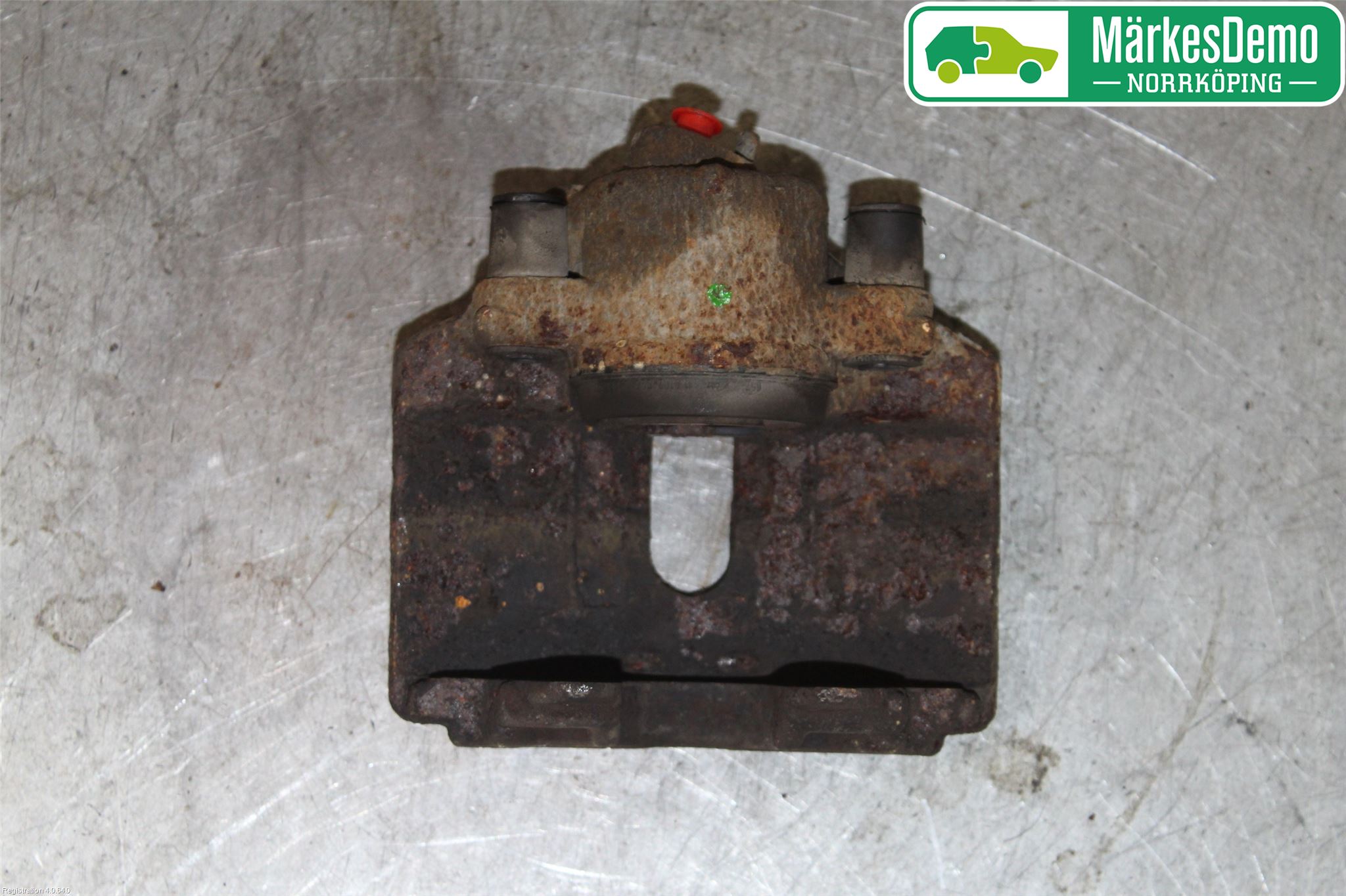 Volkswagen VW PASSAT 11-14 Bremsecaliper Foran Venstre
