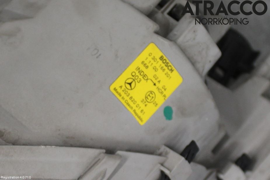 Mercedes-Benz MB C (203) 00-07 Frontlykt Venstre