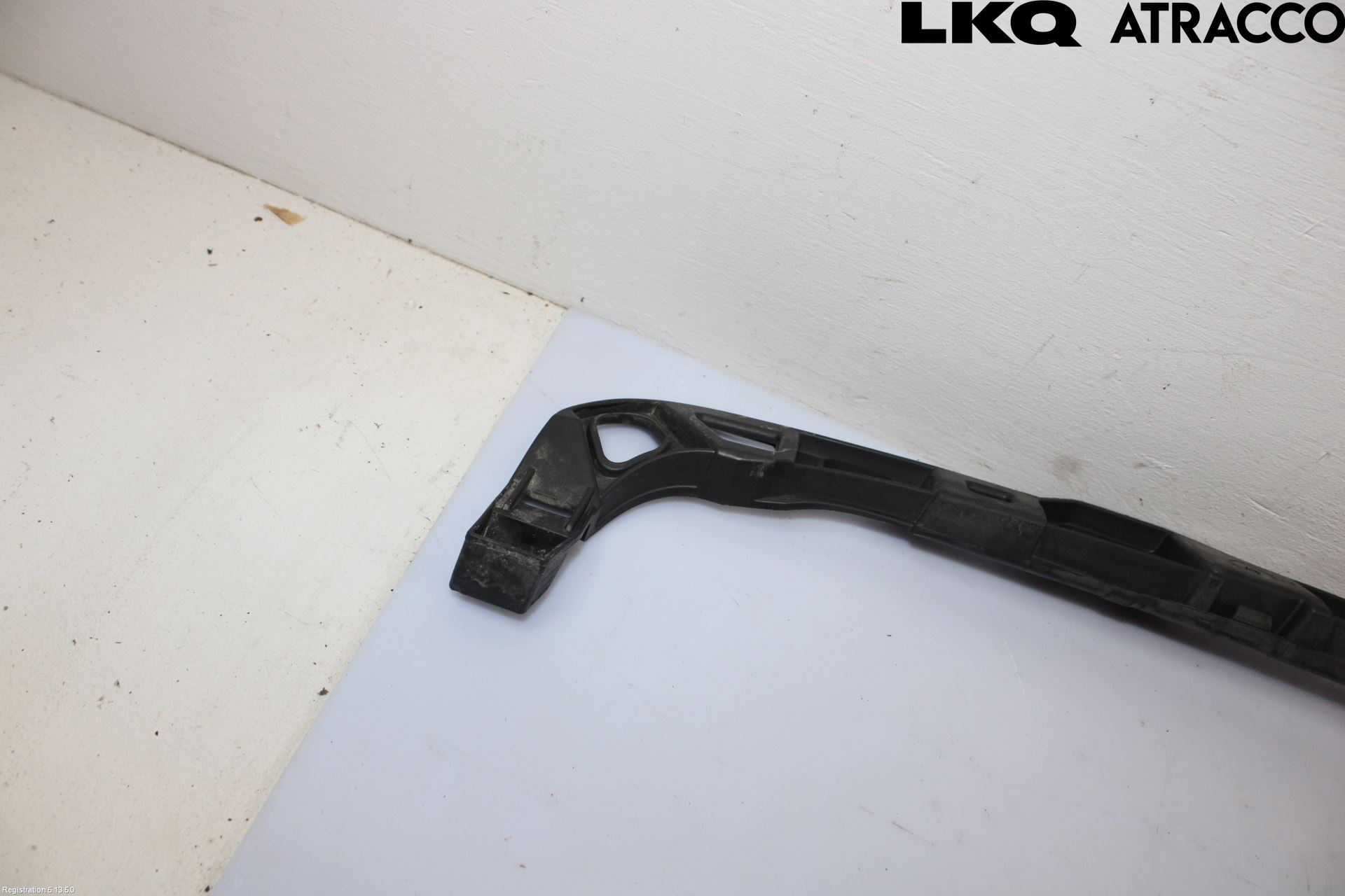Volkswagen VW GOLF VI 09-13 Støtfanger Bak Midt Del