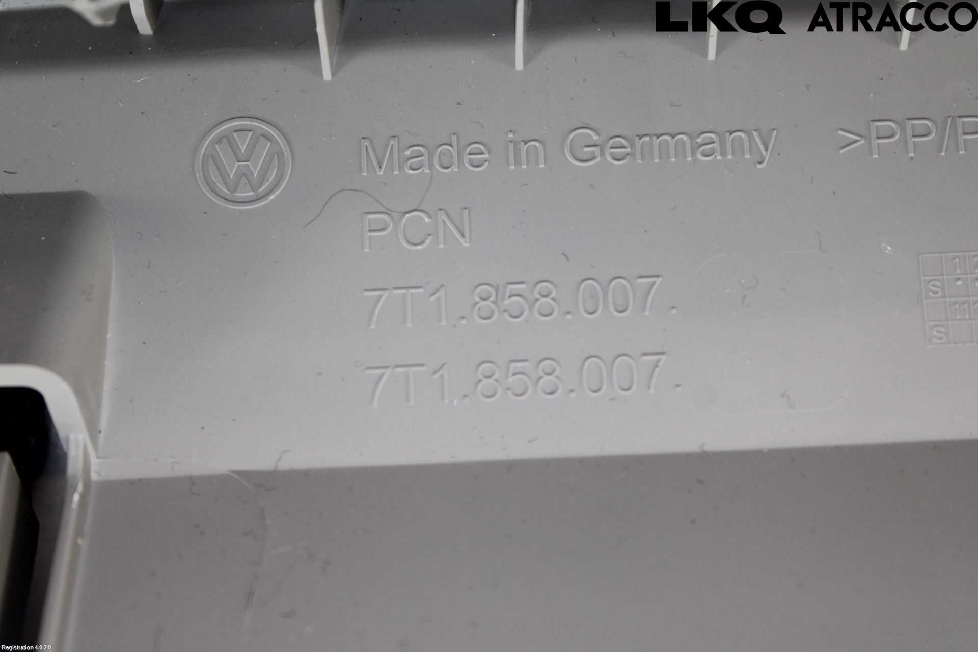 Volkswagen VW TRANSP/CARAVELLE (T7) 22-24 Innr Hanskerom