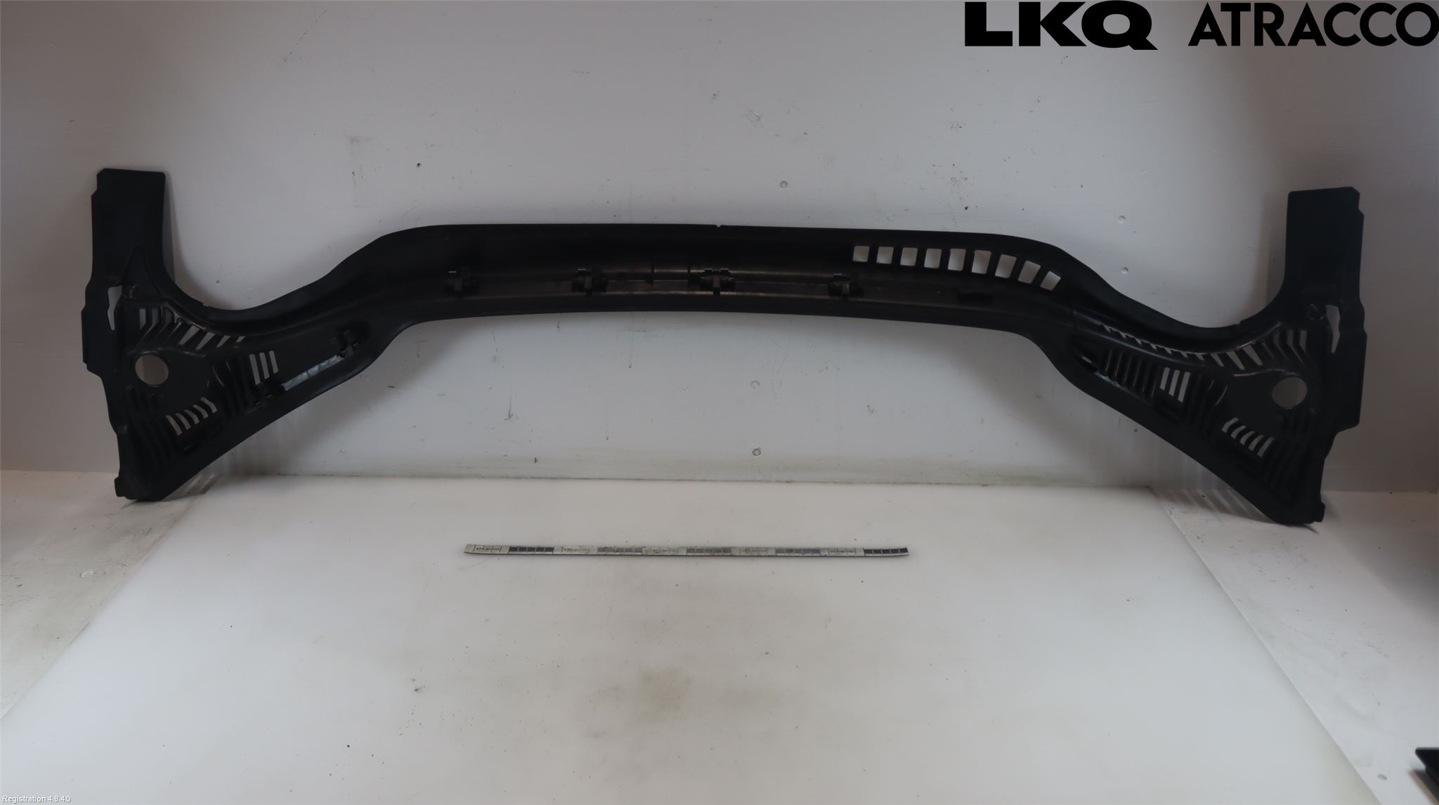 Citroen C5 08-17 Visker Deksel-Grill-Under Frr