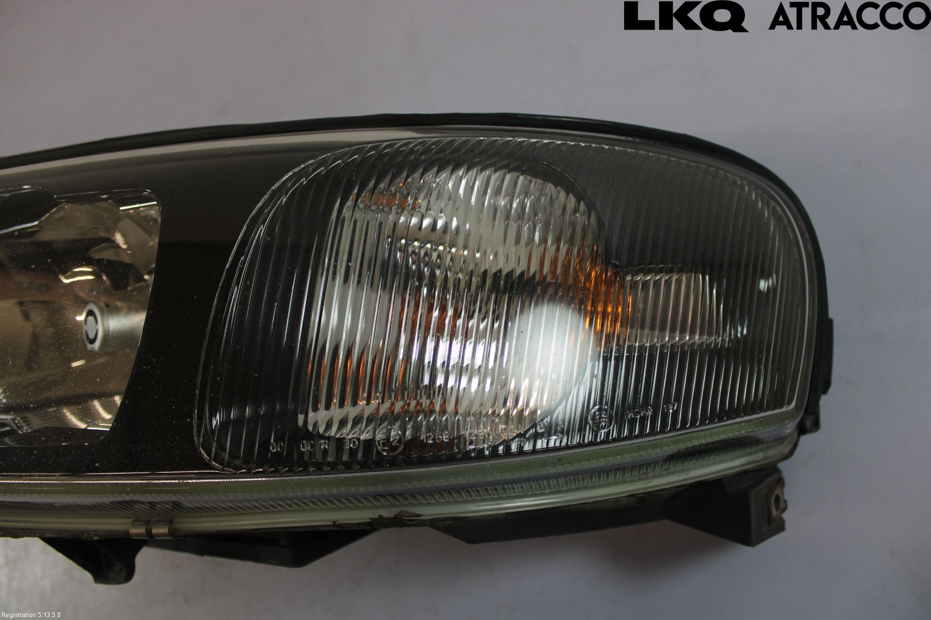 Volvo V70 00-04 Frontlykt Venstre